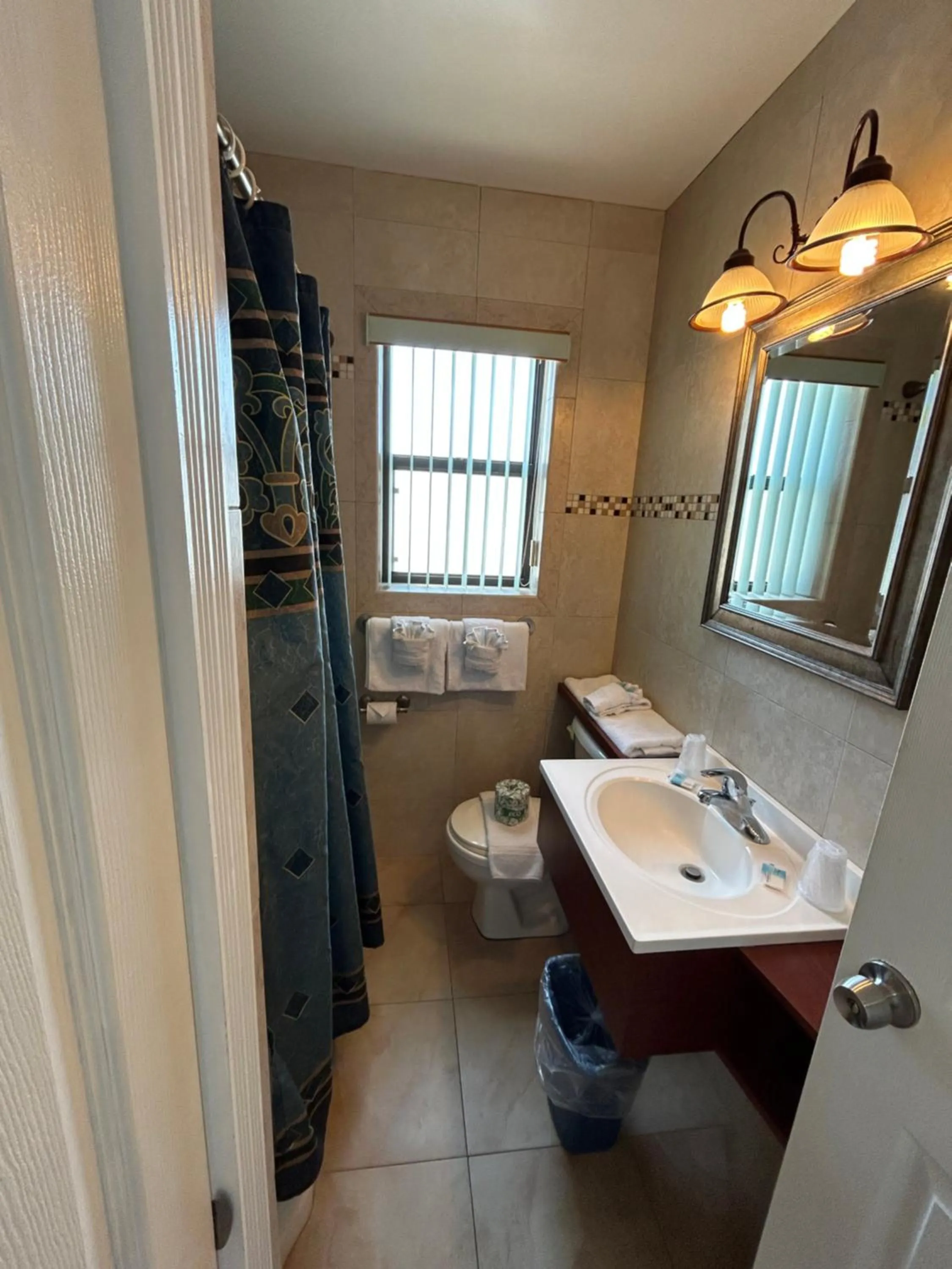 Bathroom in Sails Resort Motel