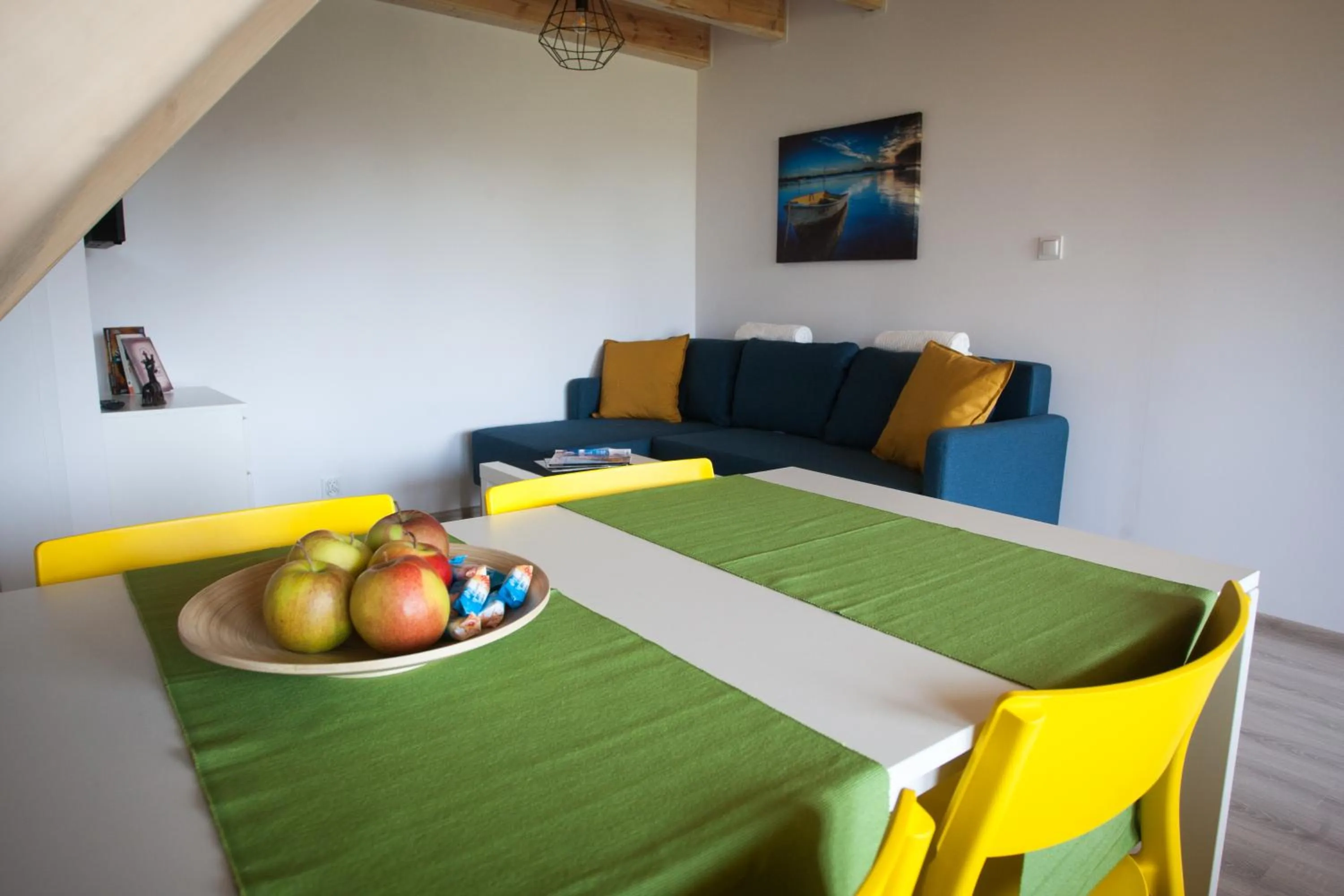 Dining area in Domki Reston