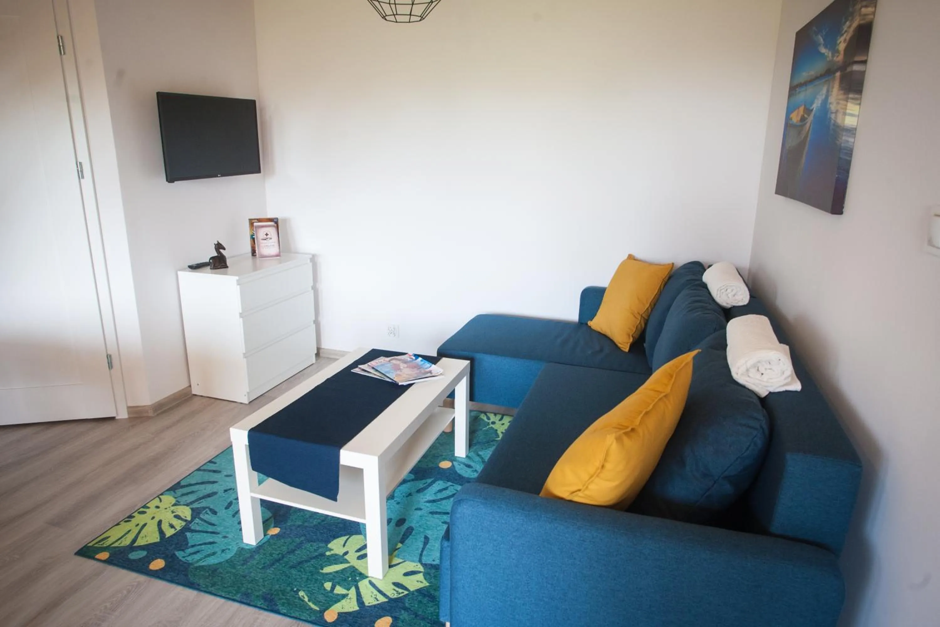 Communal lounge/ TV room in Domki Reston