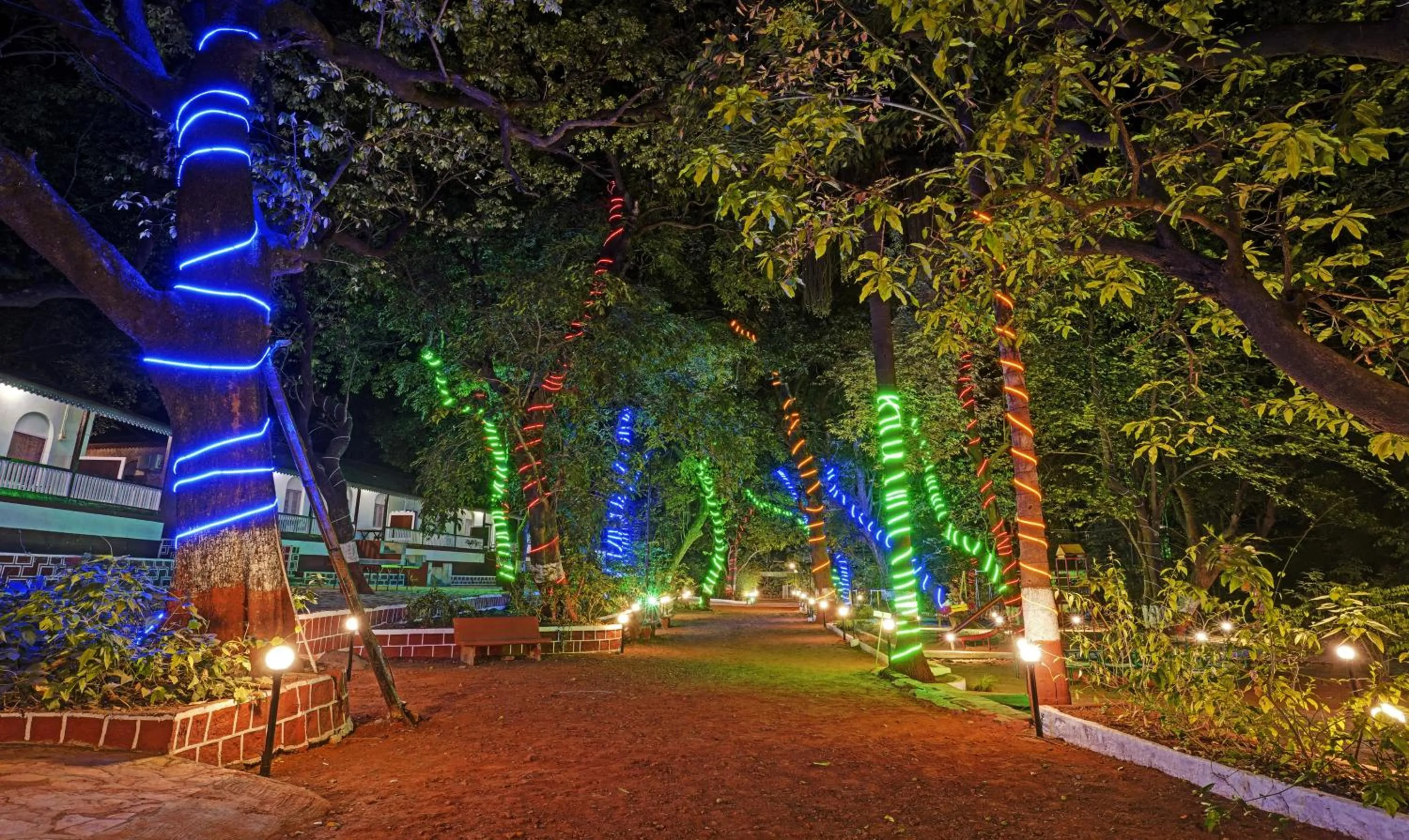 Facade/entrance in Treebo Cecil Resort, 600 Mtrs From Matheran Railway Station