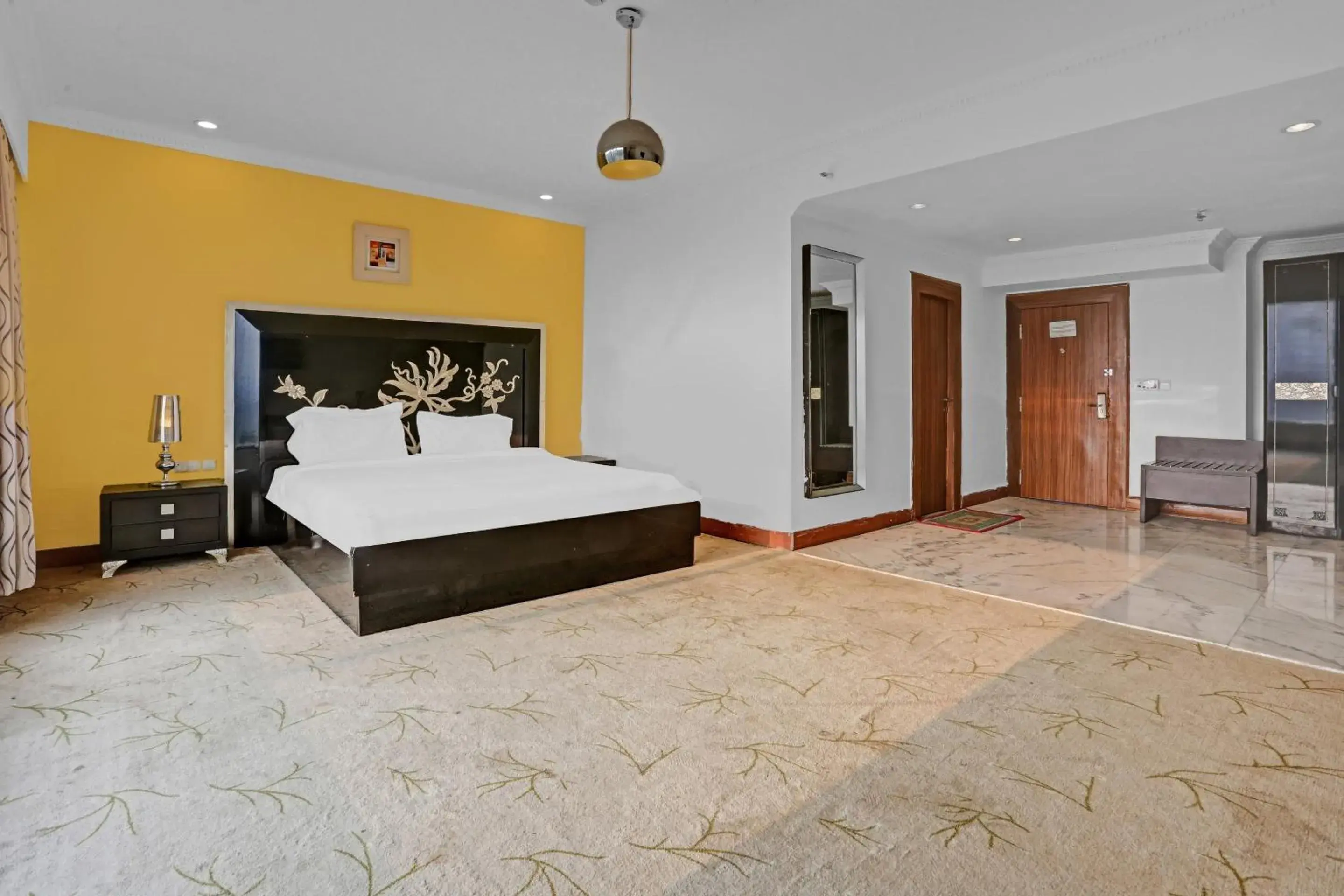Small Double Room - single occupancy in Townhouse Royal Palms Shared Serviced Apartment Small Double Room - single occupancy in Townhouse Royal Palms Shared Serviced Apartment