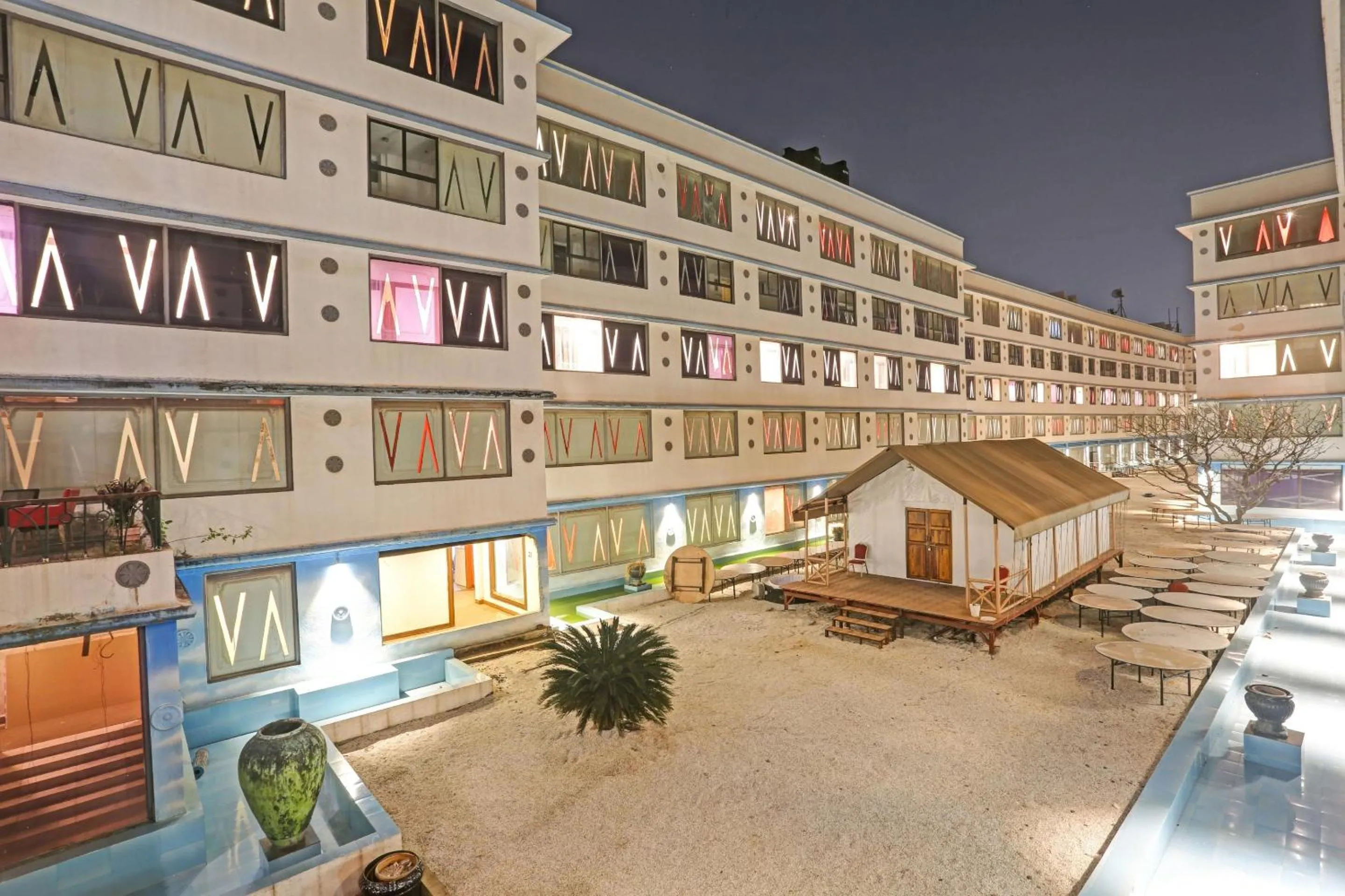 Townhouse Royal Palms Shared Serviced Apartment