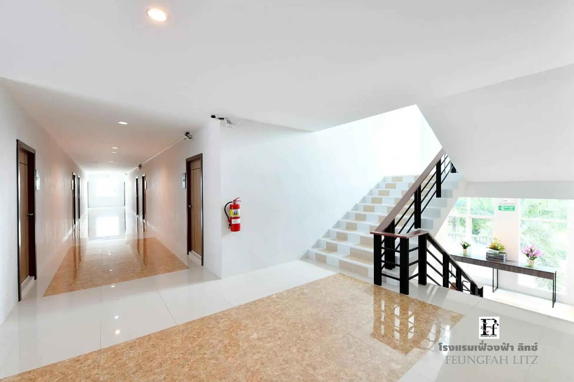 Property building in Feungfah Litz Property building in Feungfah Litz