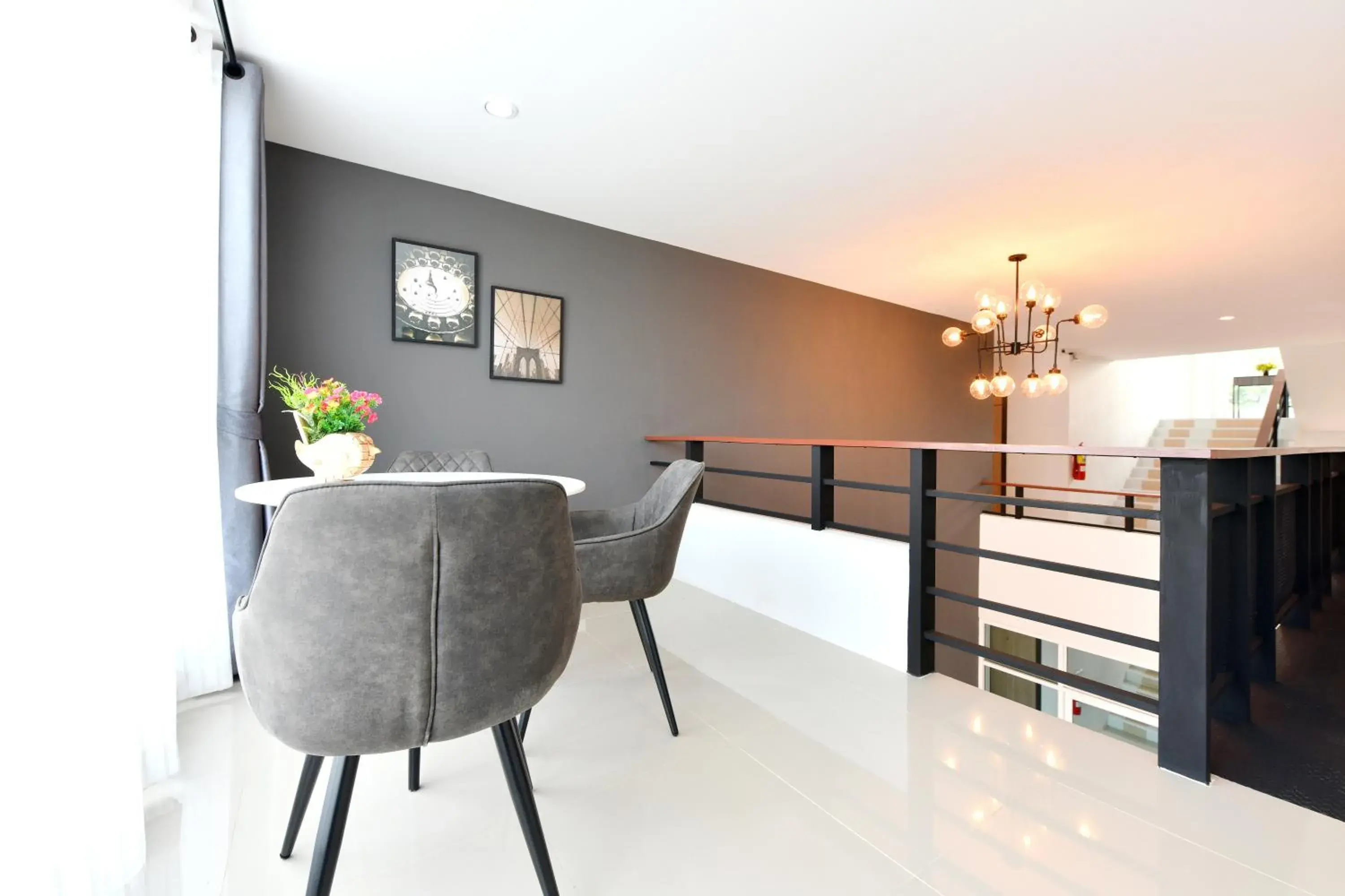 hair dresser, Bed in Feungfah Litz hair dresser, Bed in Feungfah Litz