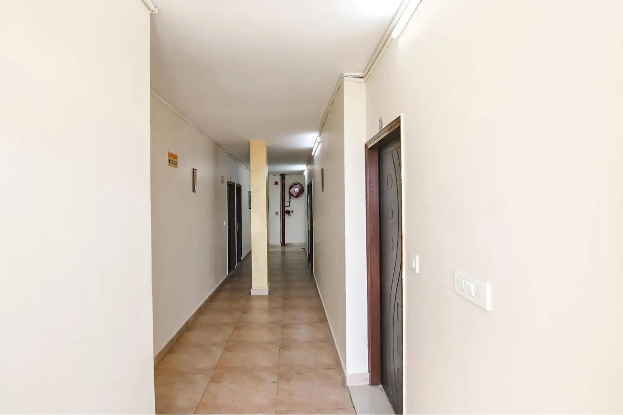 Lobby or reception in FabExpress HC King Lobby or reception in FabExpress HC King