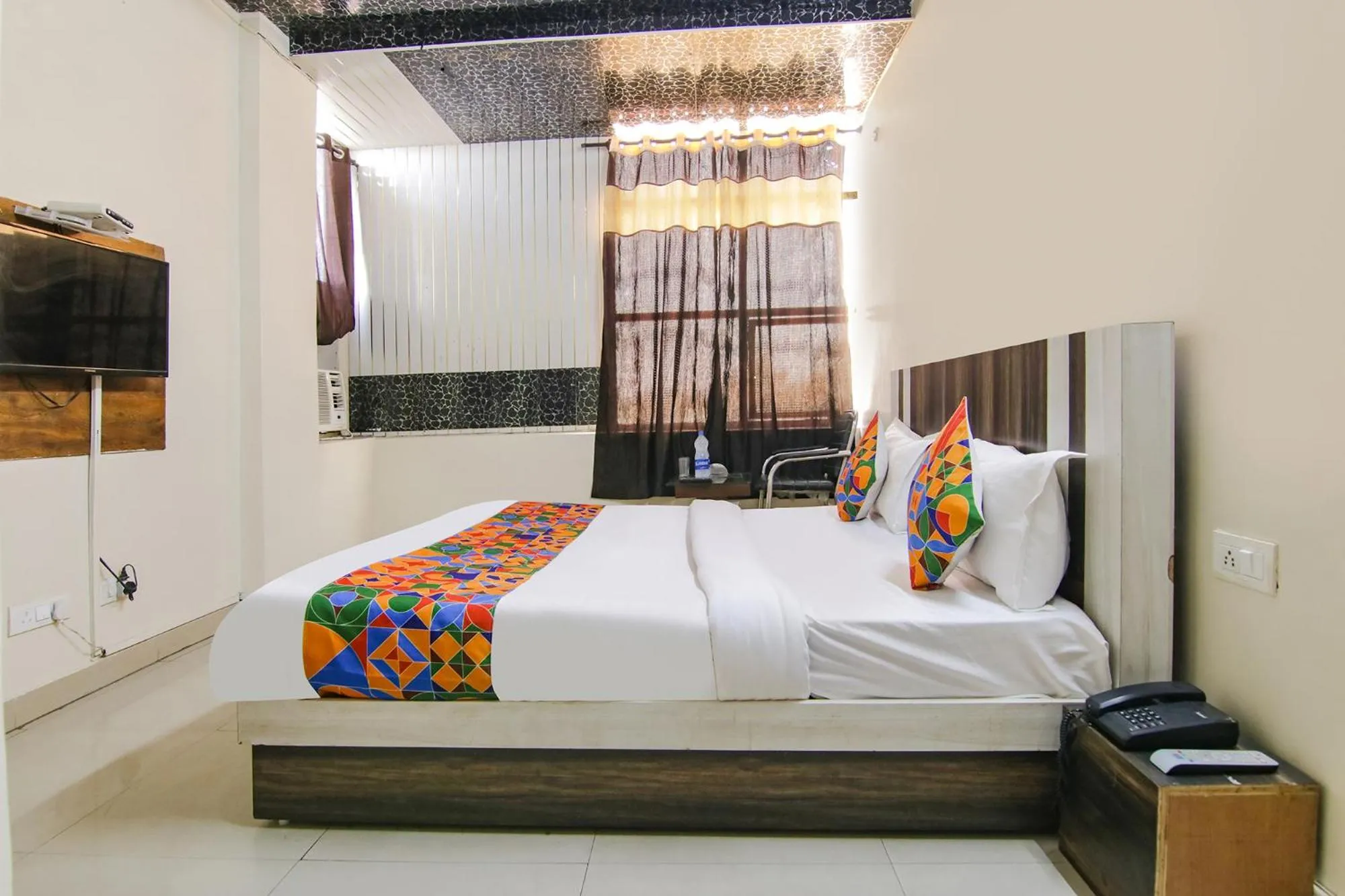 Bed in FabExpress HC King