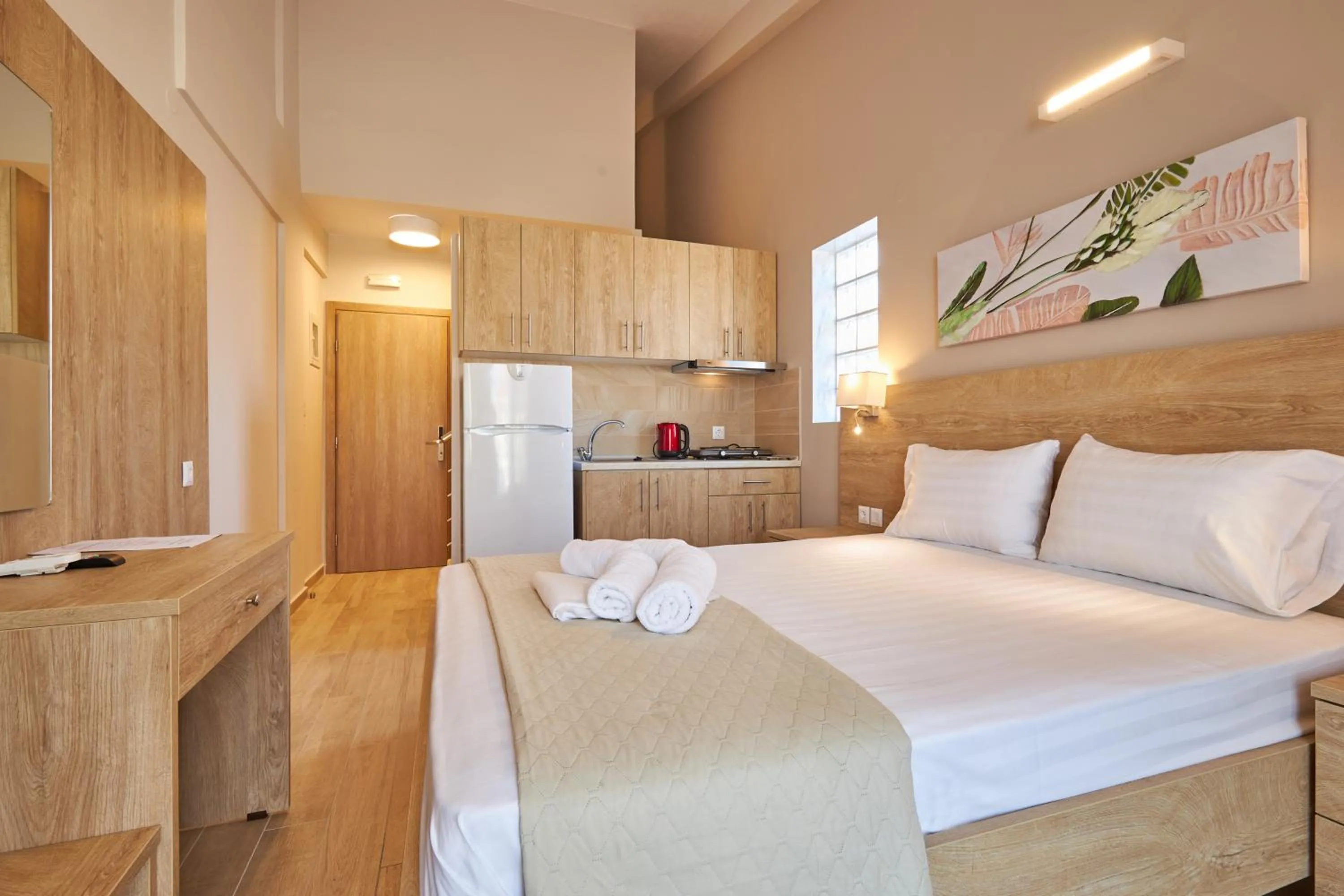 Photo of the whole room, Bed in Nikiti Comfort