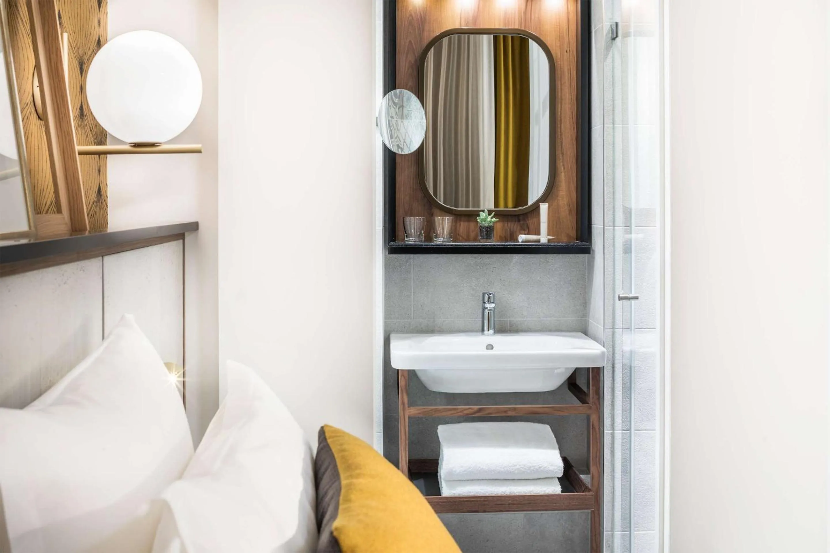 Bedroom in Best Western Plus La Demeure