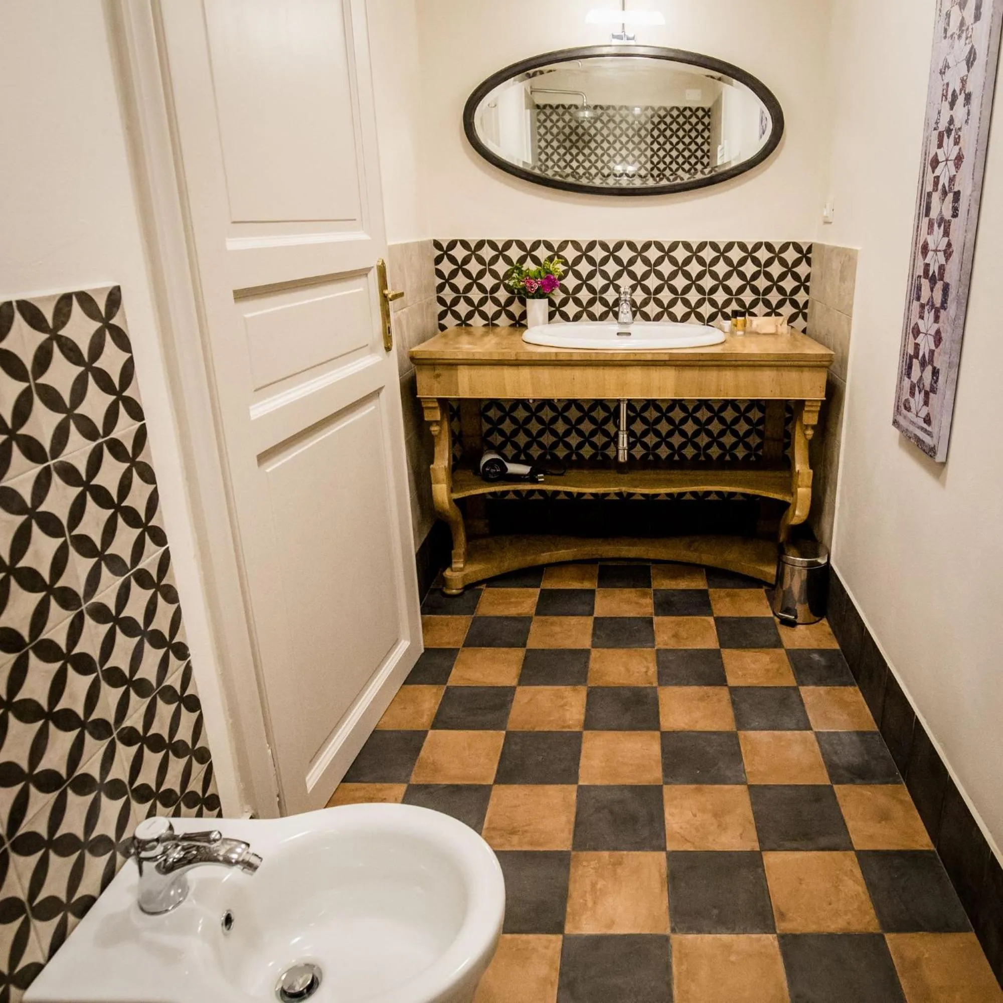 Bathroom in San Pier Novello in Oltrarno