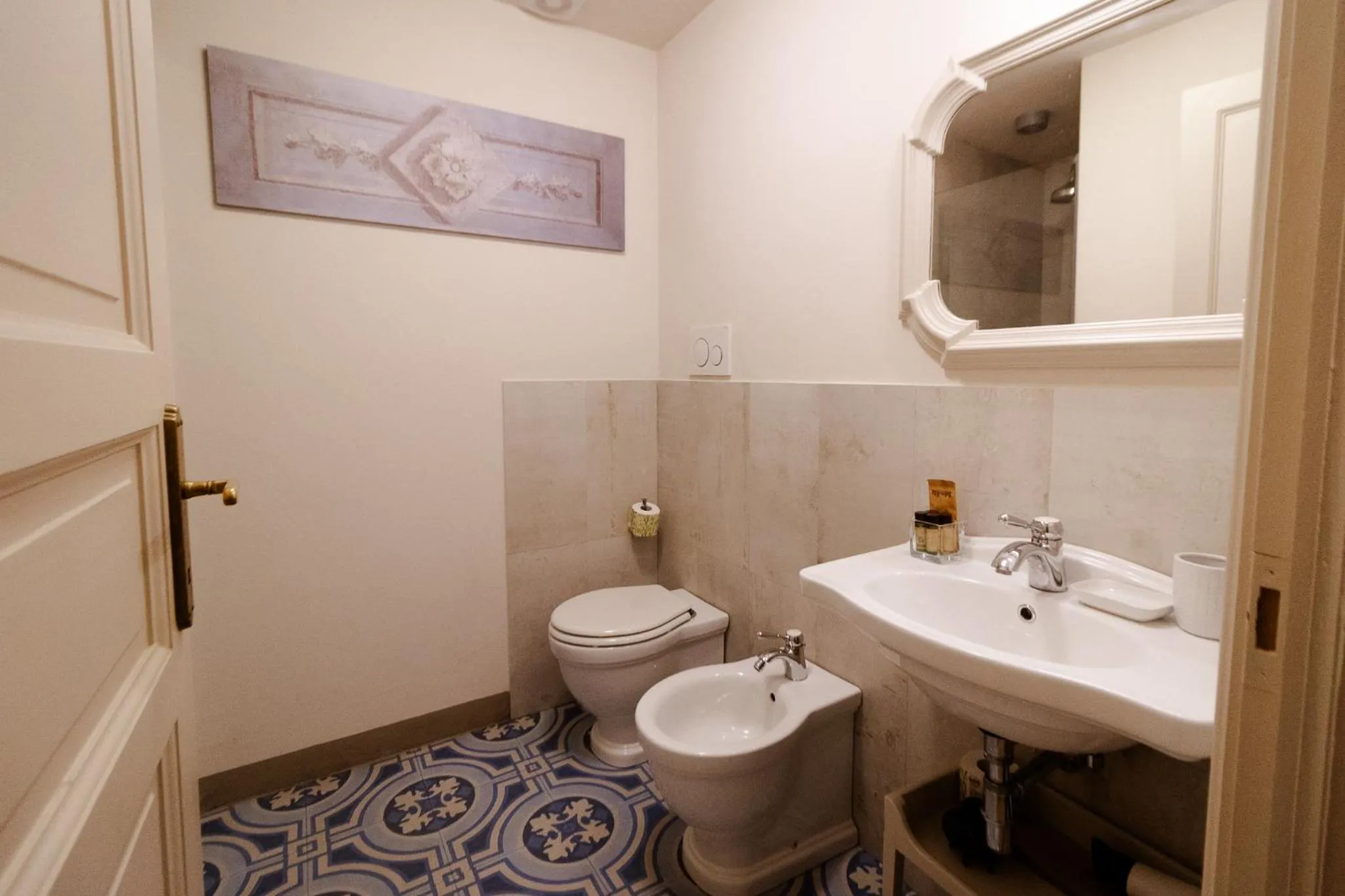 Toilet in San Pier Novello in Oltrarno