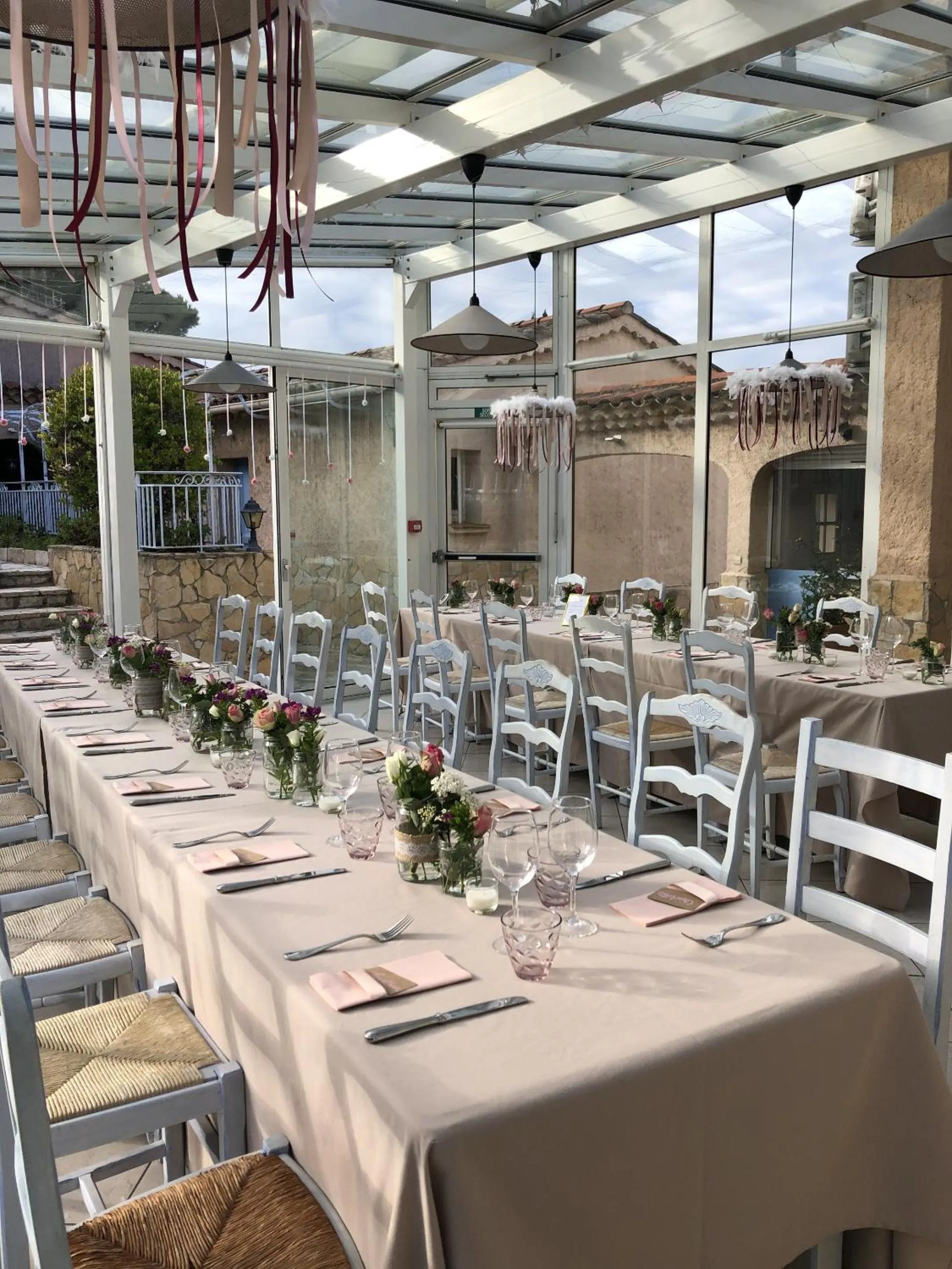 Dining area in Hôtel Jas Neuf