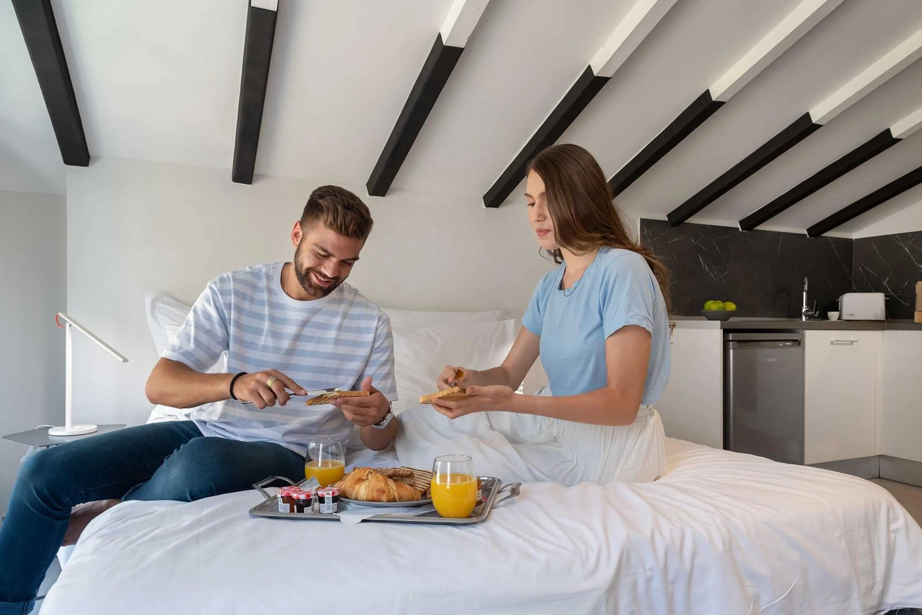 Food, Bed in Thess Residences