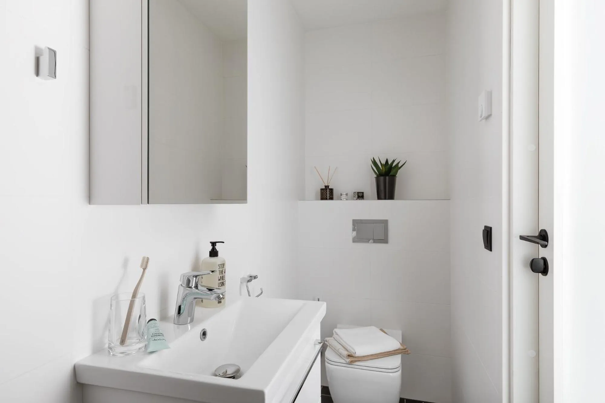 Toilet in Bob W Tallinn Telliskivi