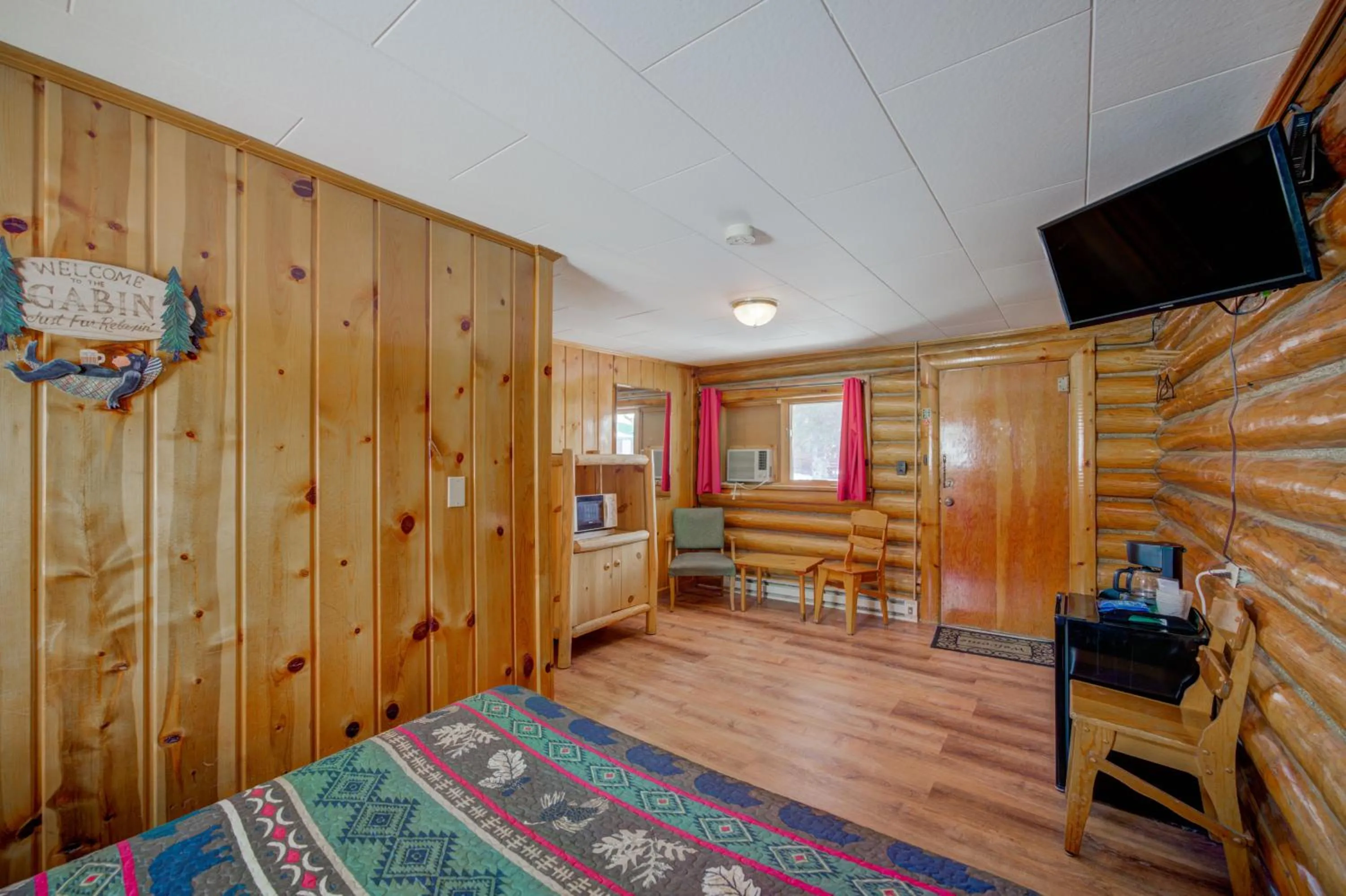 Sportsman's Lodge