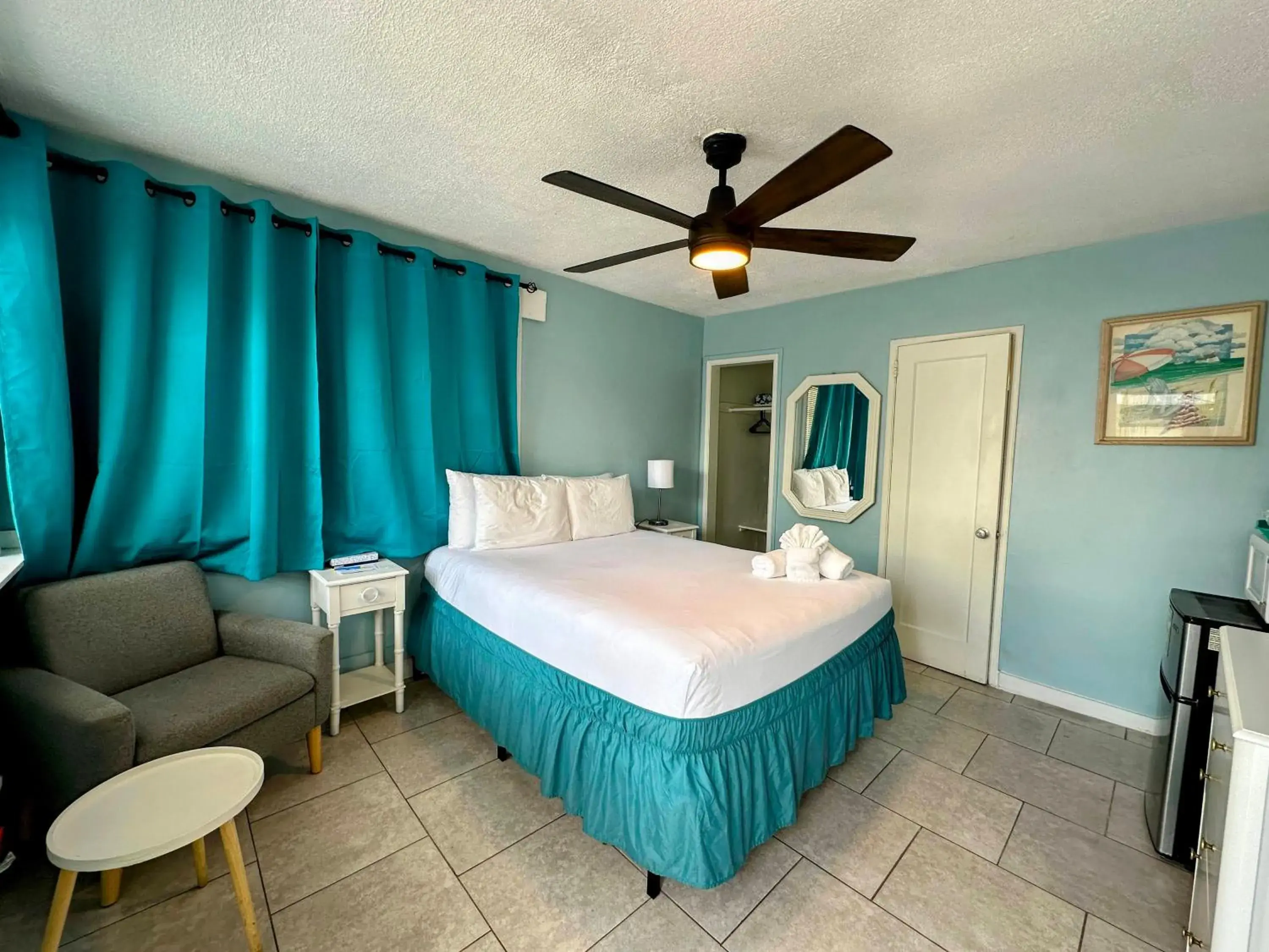 Bed in St Maurice Beach Inn Bed in St Maurice Beach Inn