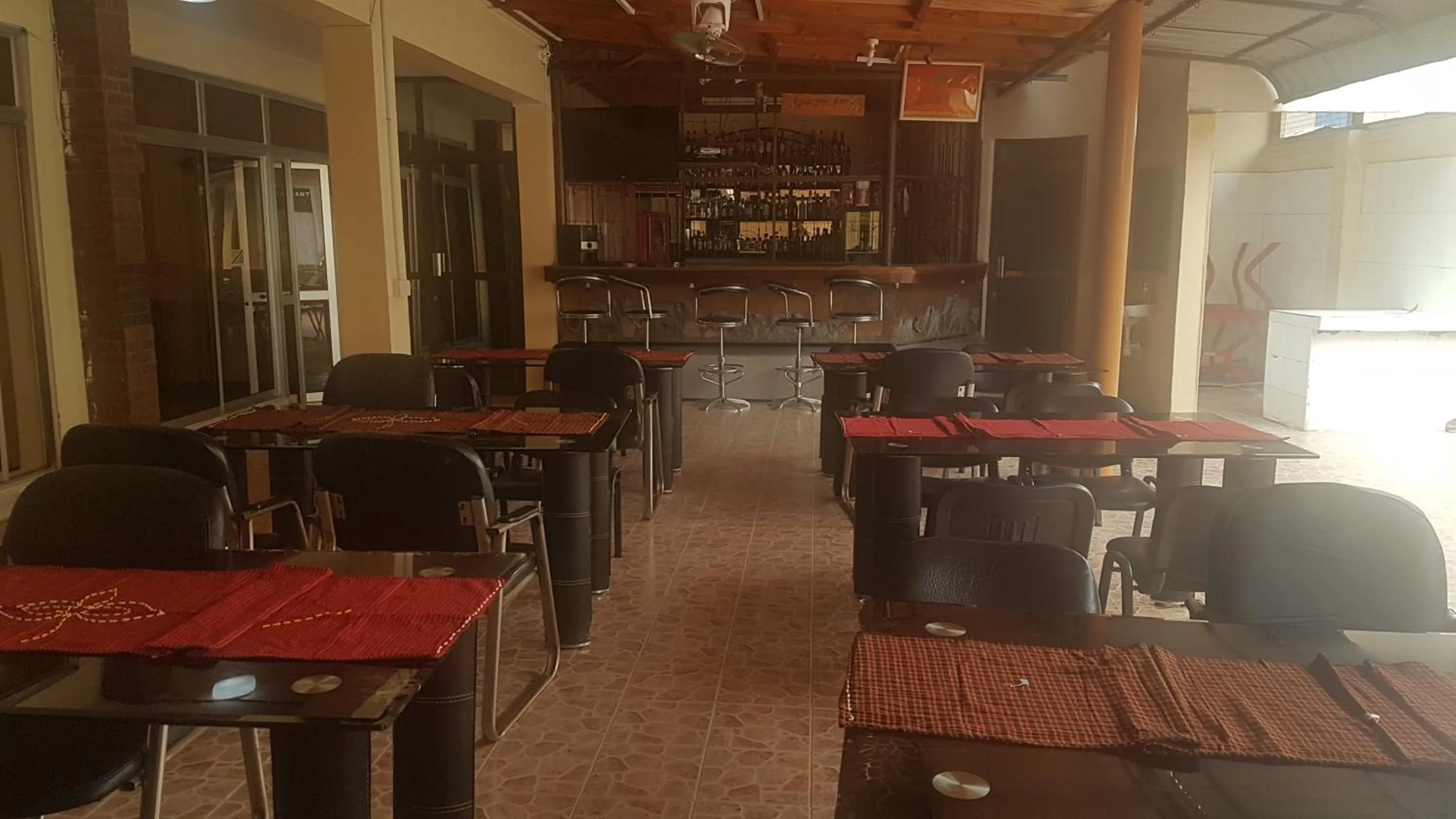 Restaurant/places to eat in Kilimanjaro Star Hotel