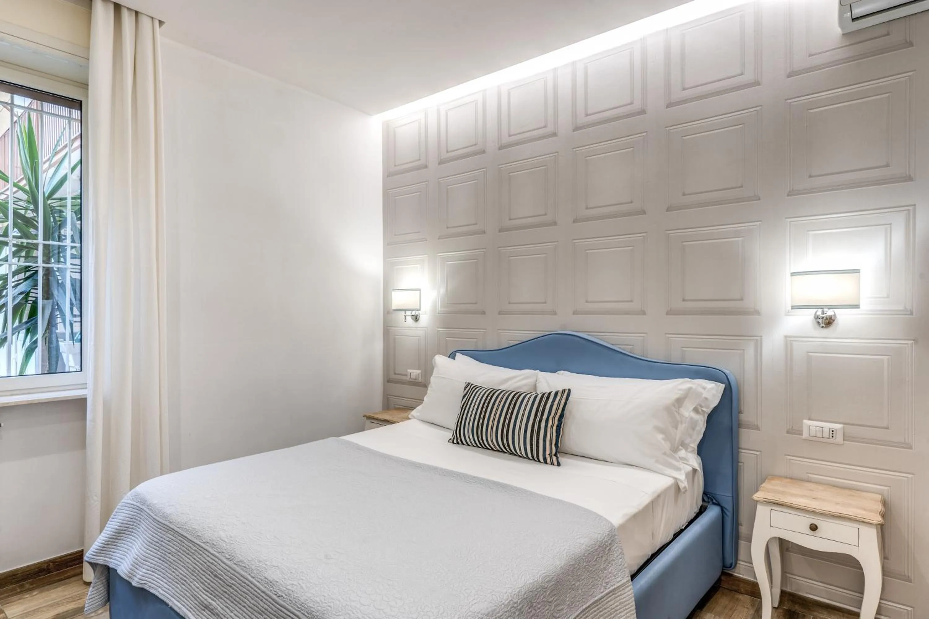 Bedroom, Bed in Camera e Caffé DeLuxe