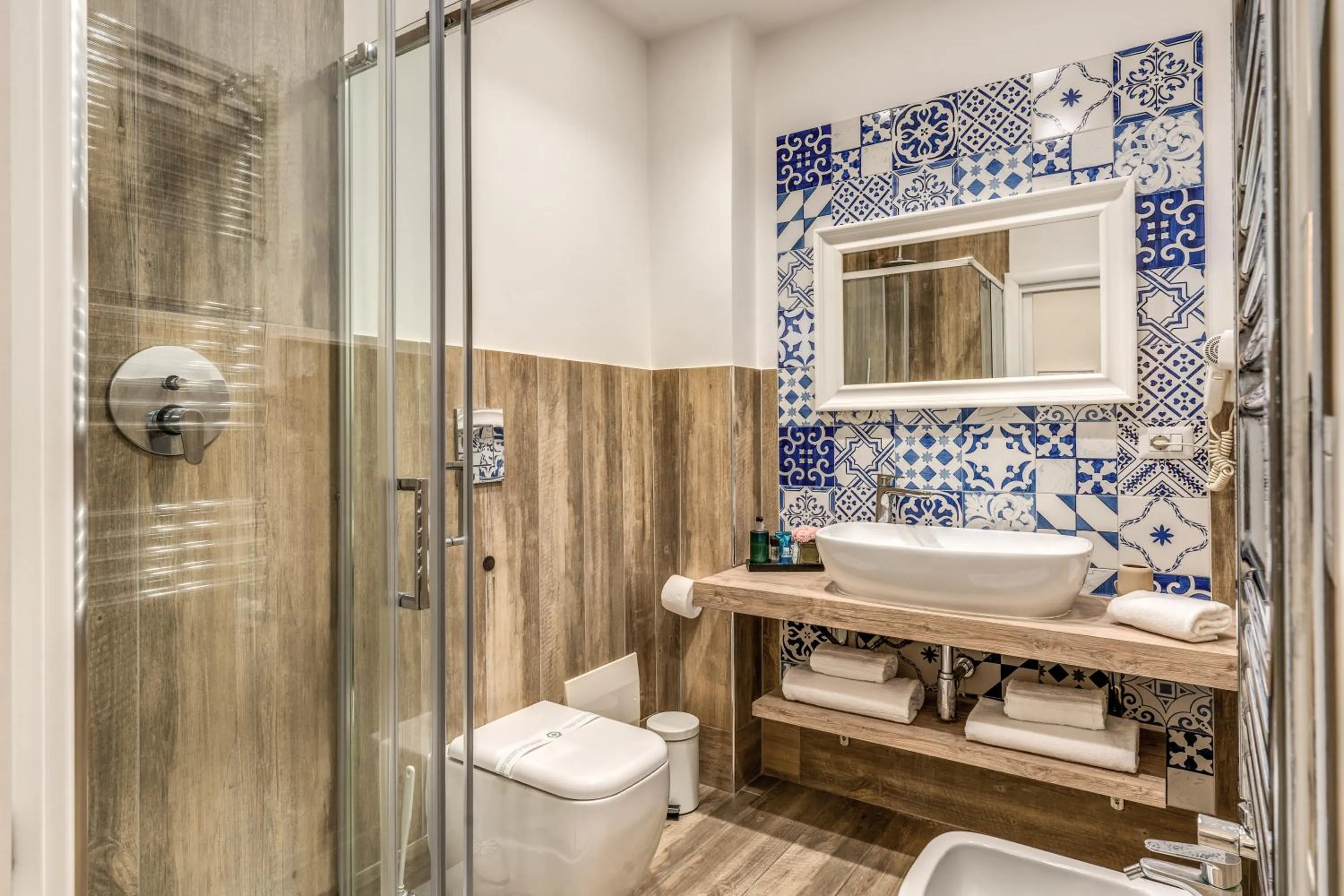 Bathroom in Camera e Caffé DeLuxe