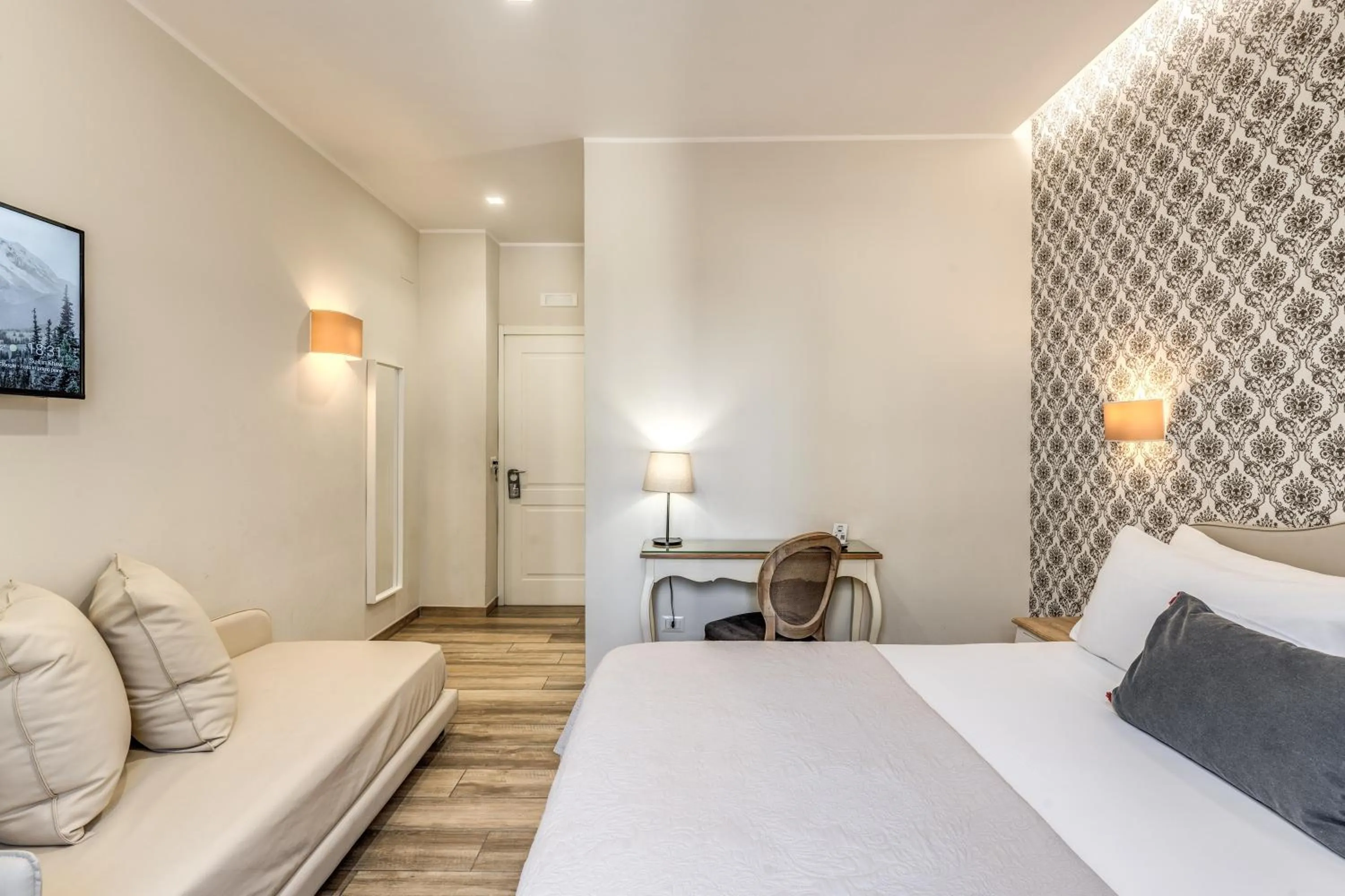 Bedroom, Bed in Camera e Caffé DeLuxe