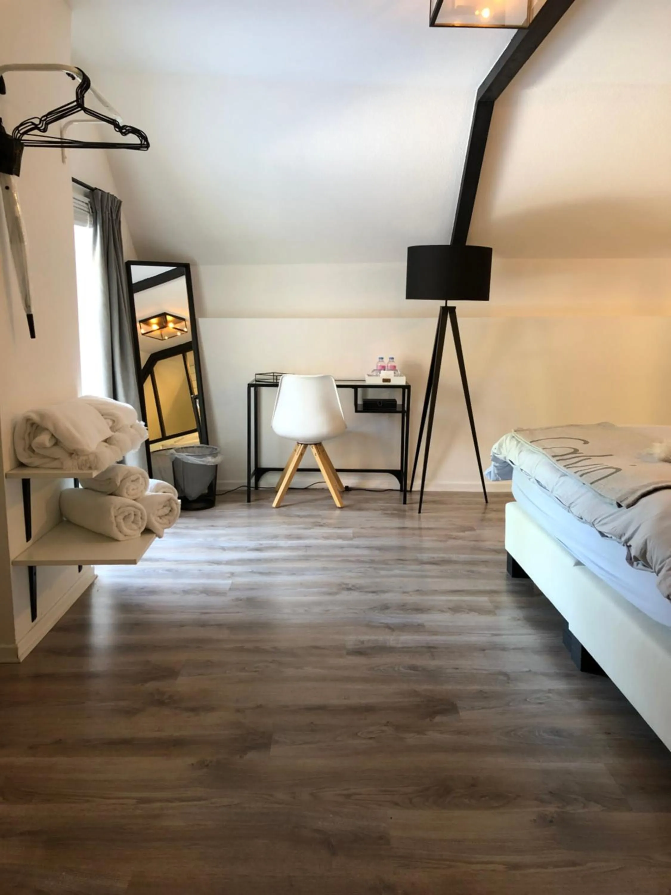 Bed in JARDIN DU MARAIS