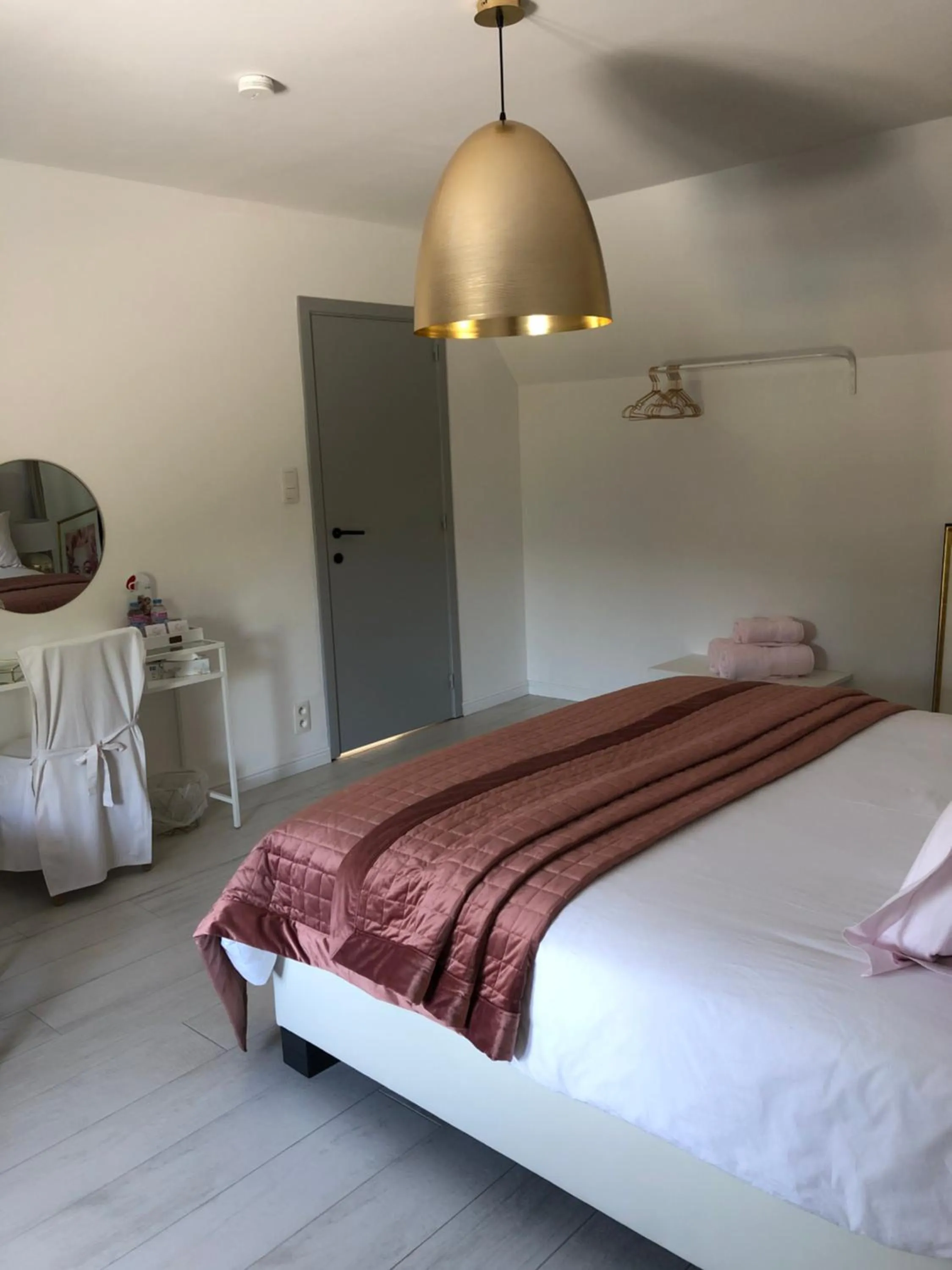 Bed in JARDIN DU MARAIS