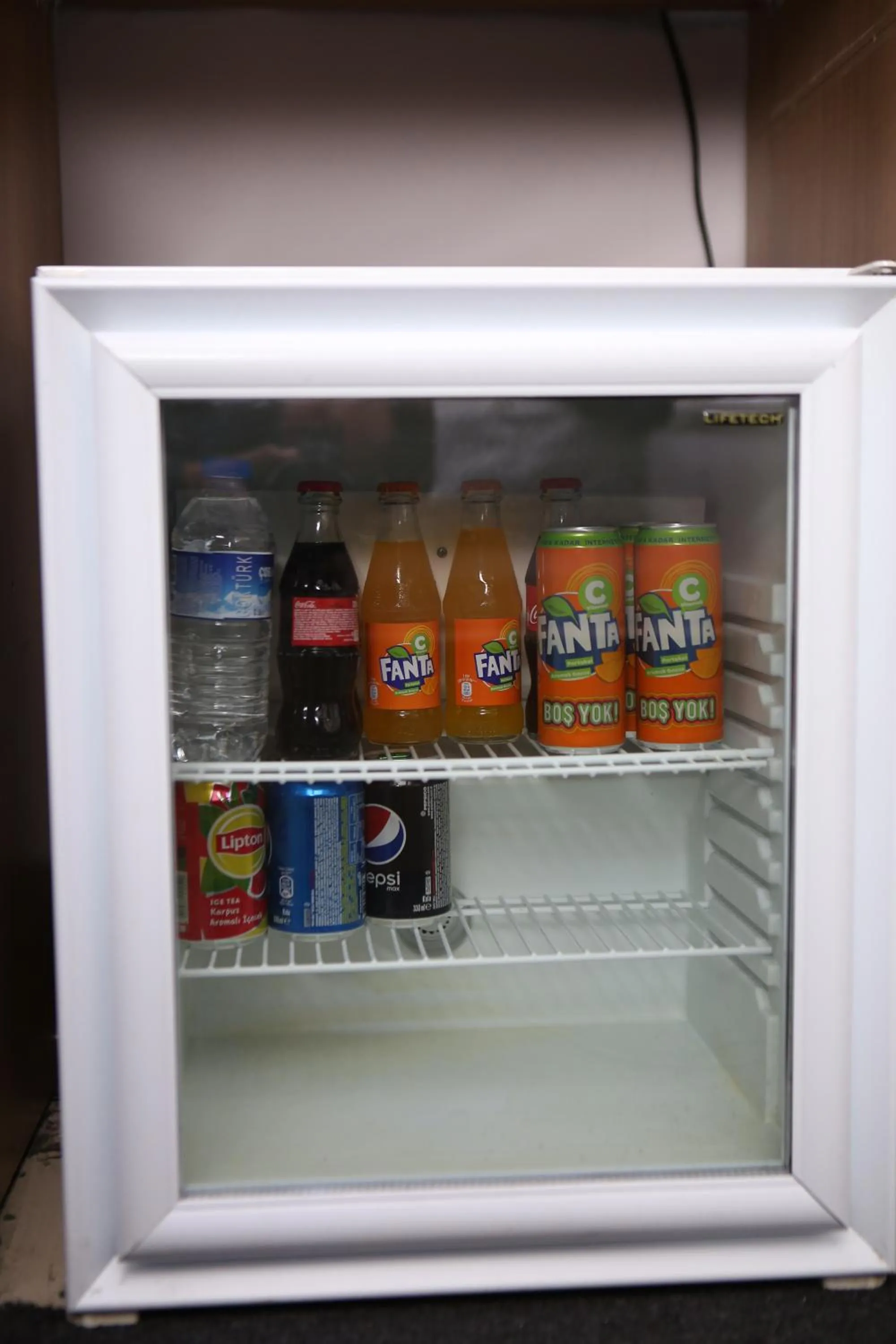 oven in lily airport otel