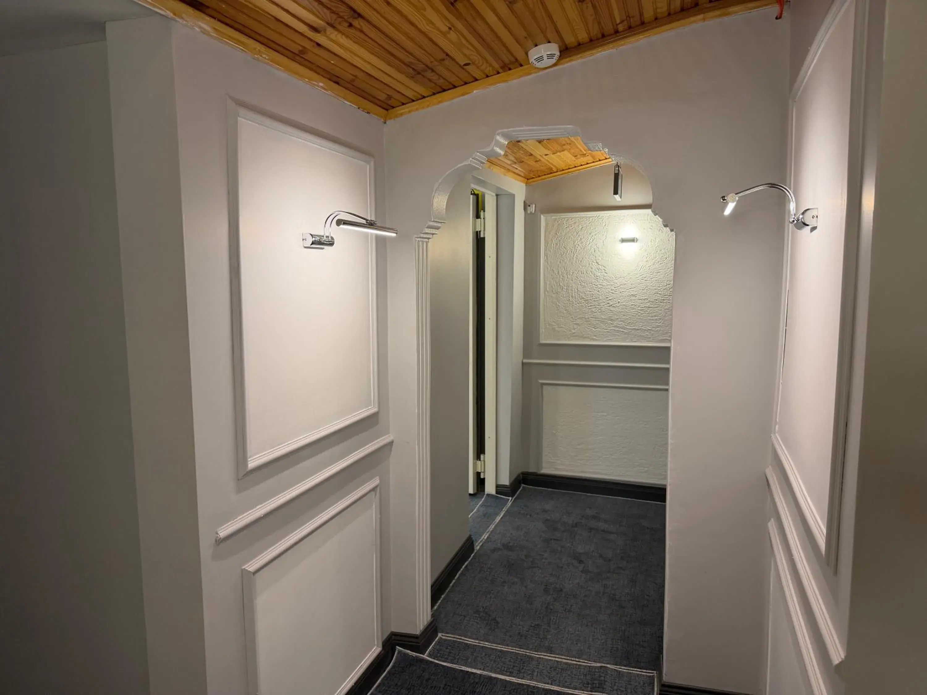 lily airport otel lily airport otel