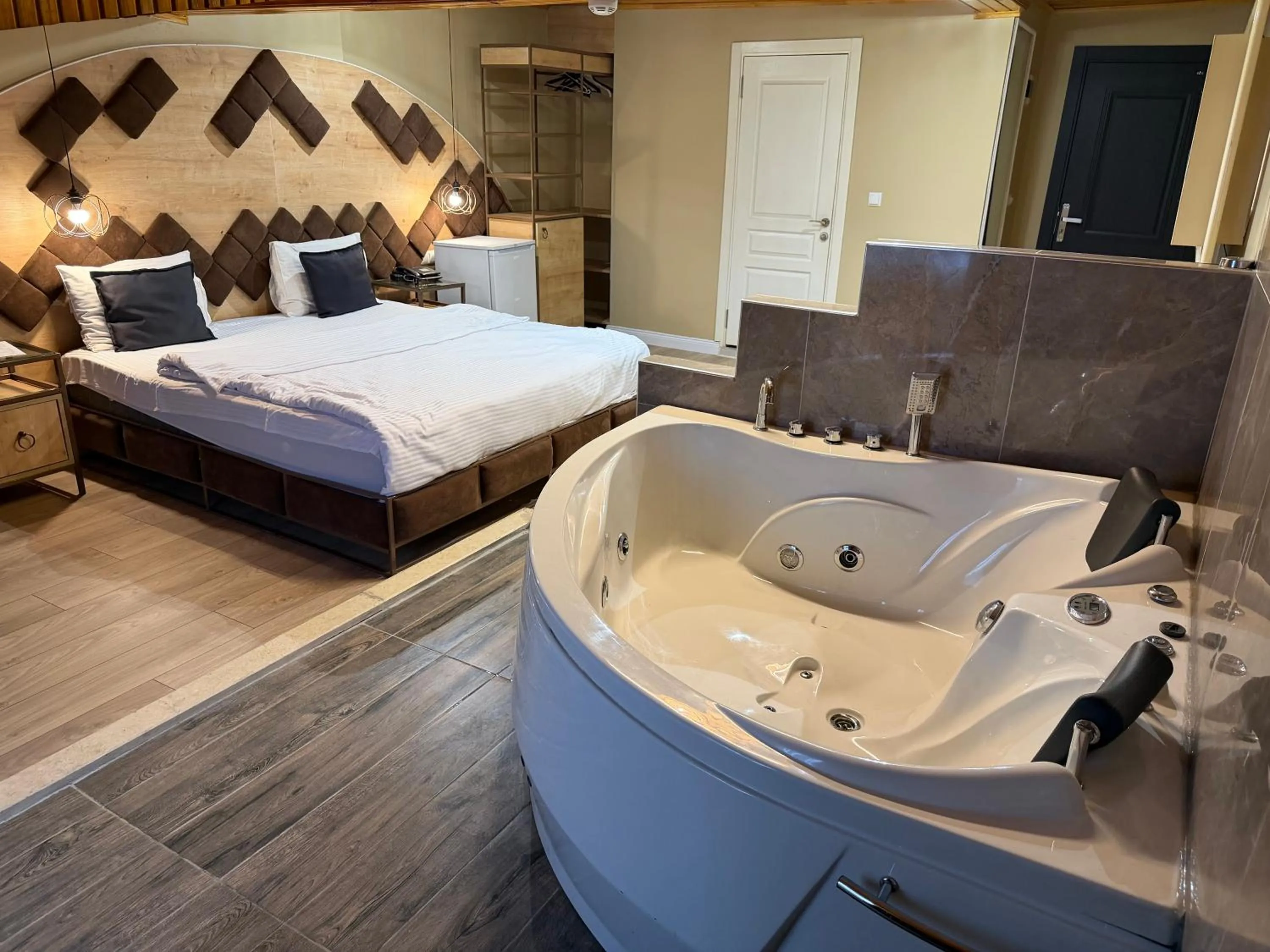 Bed in lily airport otel