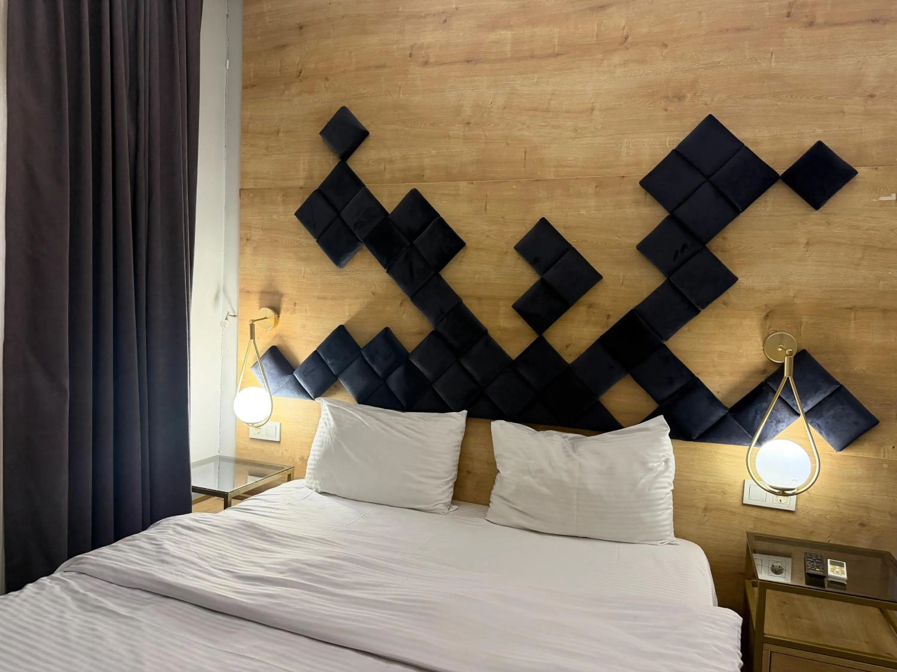 Bed in lily airport otel