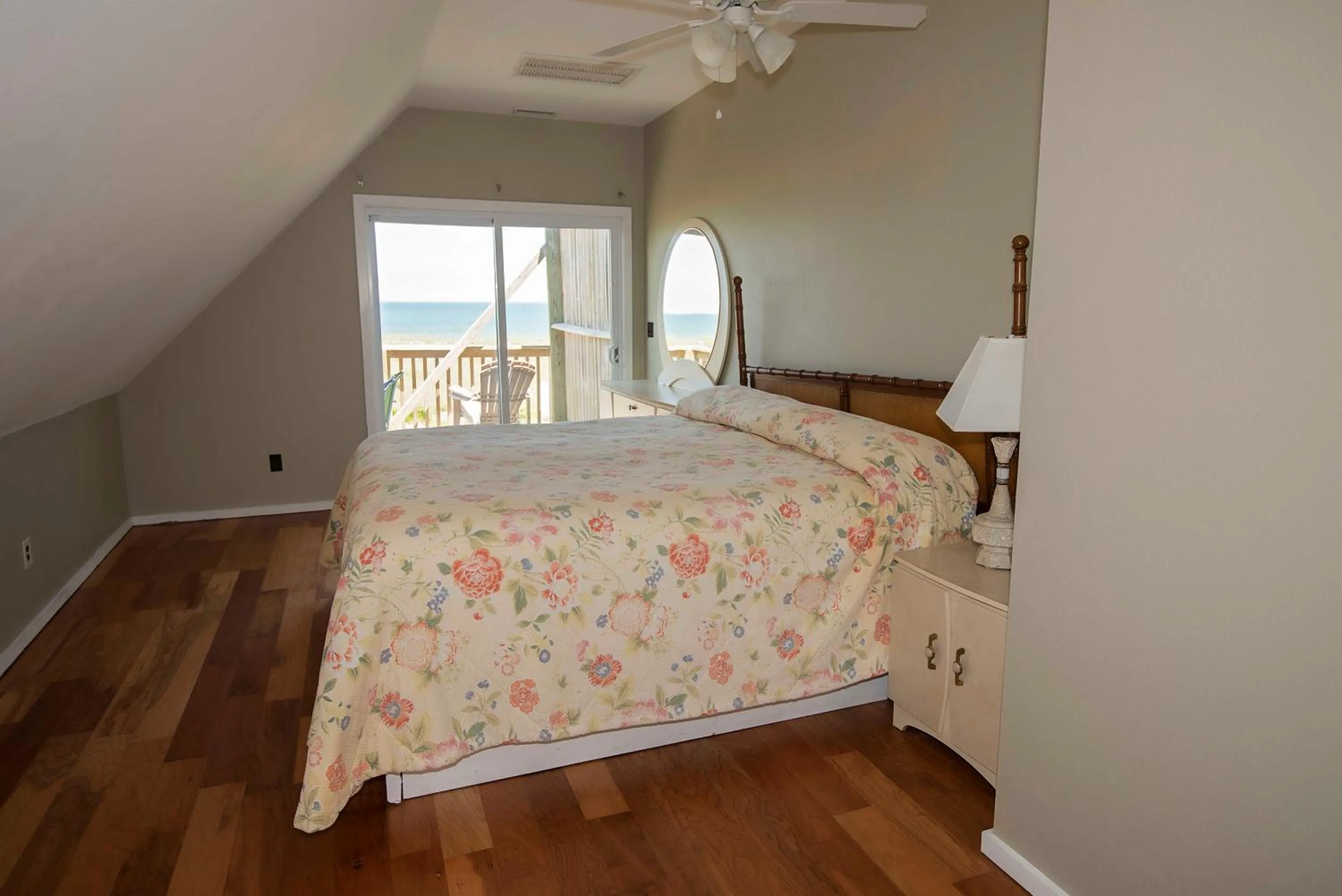 Bed in Avon Cottages