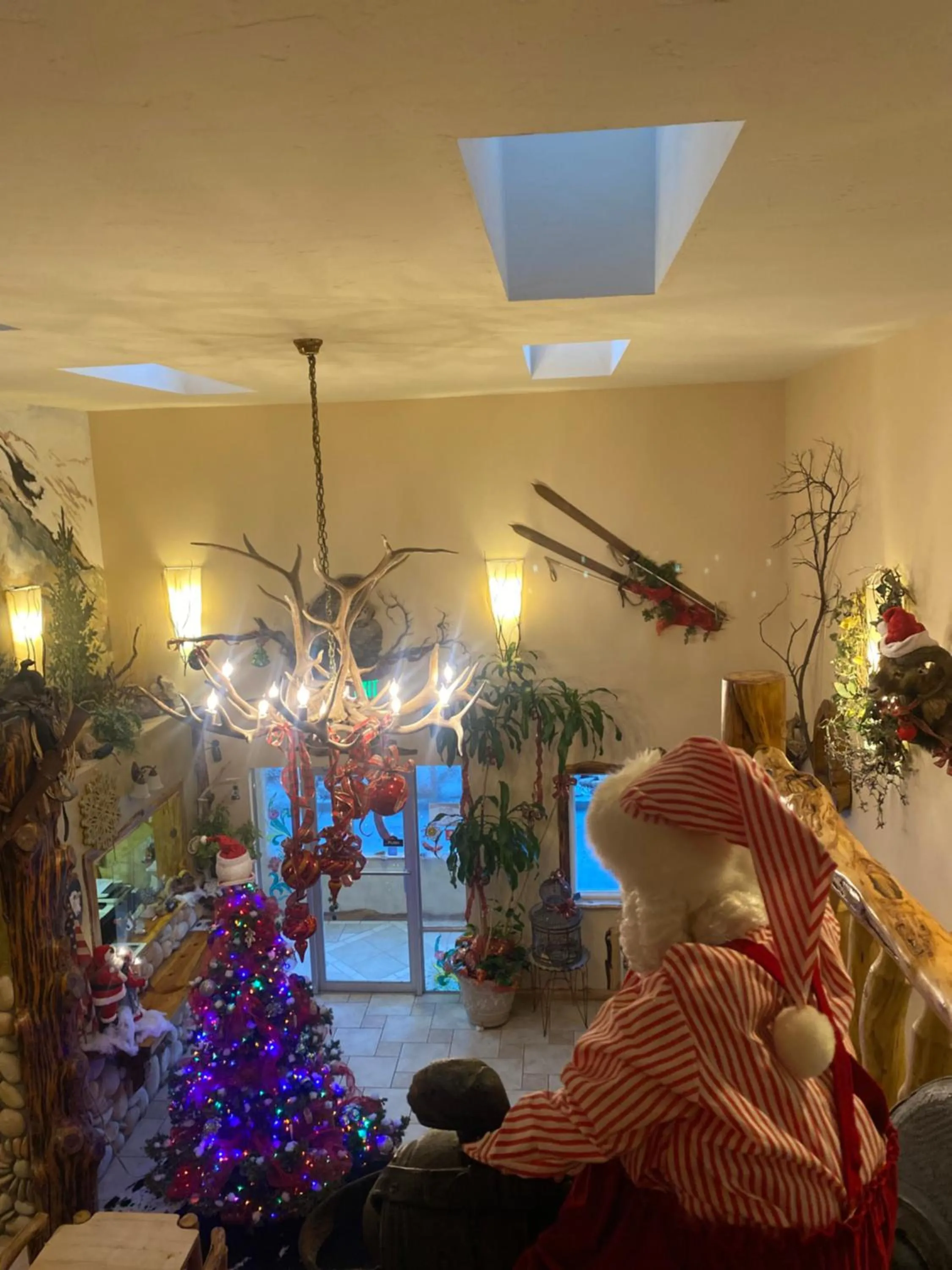 Decorative detail in Browns Canyon Inn