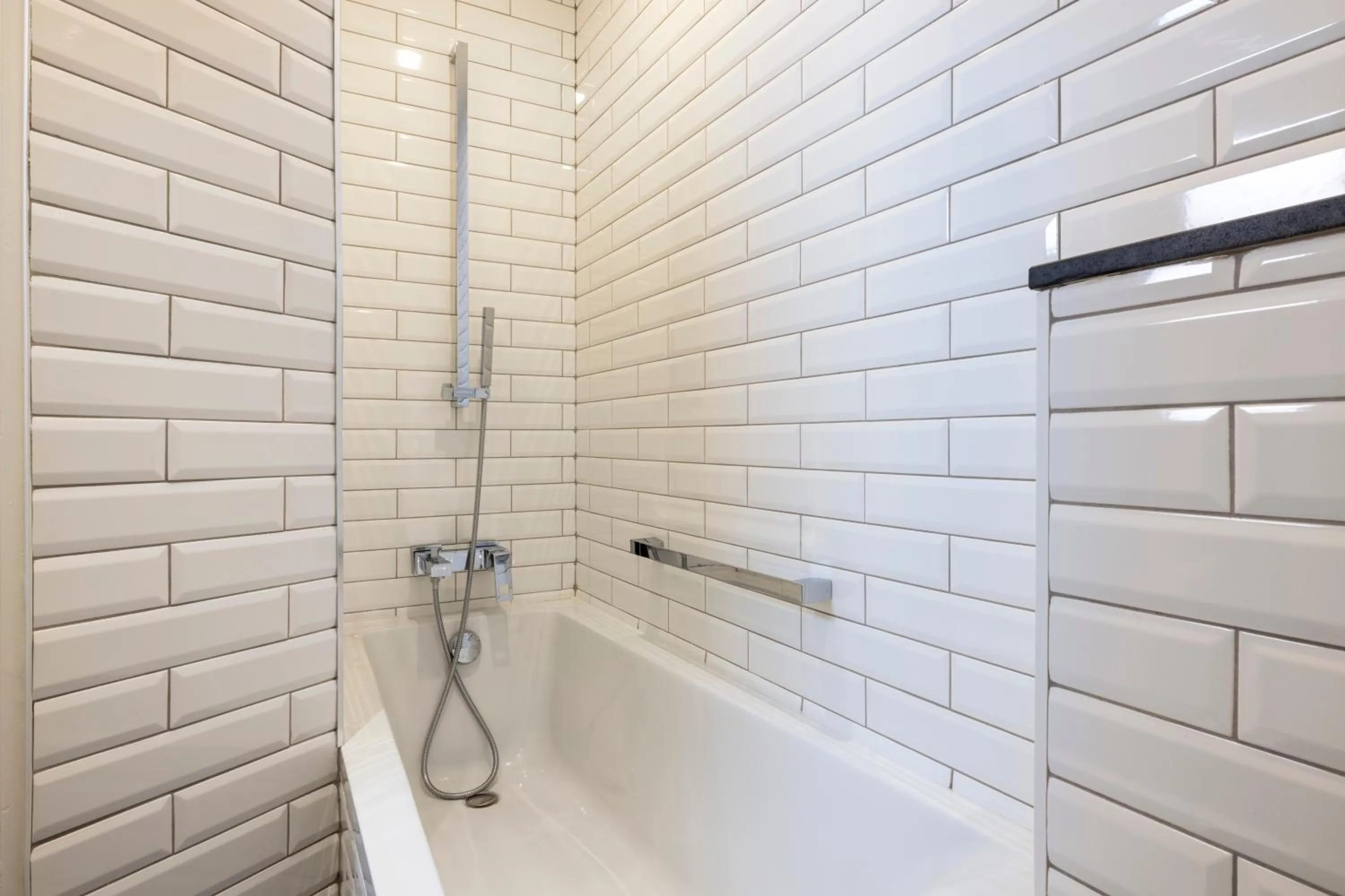 Bathroom in Pavillon Monceau