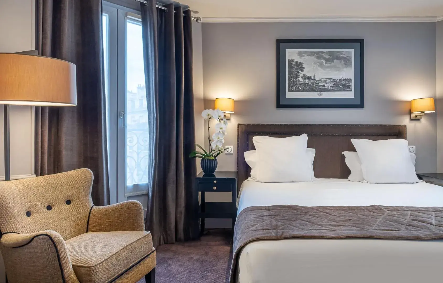 Bedroom, Bed in Pavillon Monceau Bedroom, Bed in Pavillon Monceau