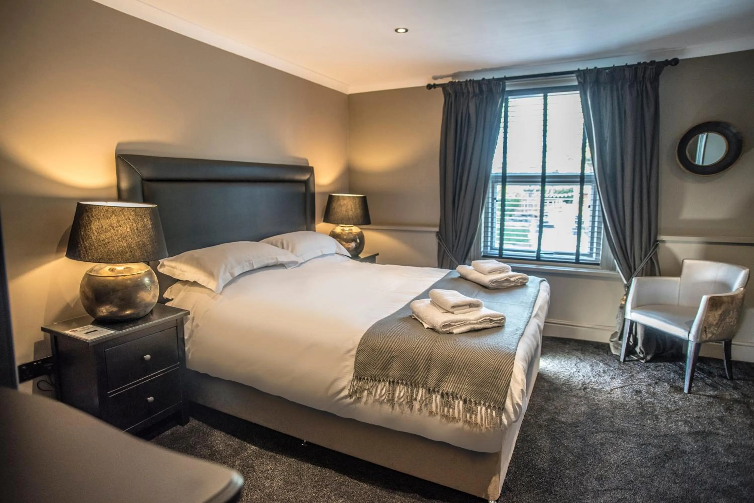 Bedroom, Bed in N'ista Boutique Rooms Birkdale, Southport