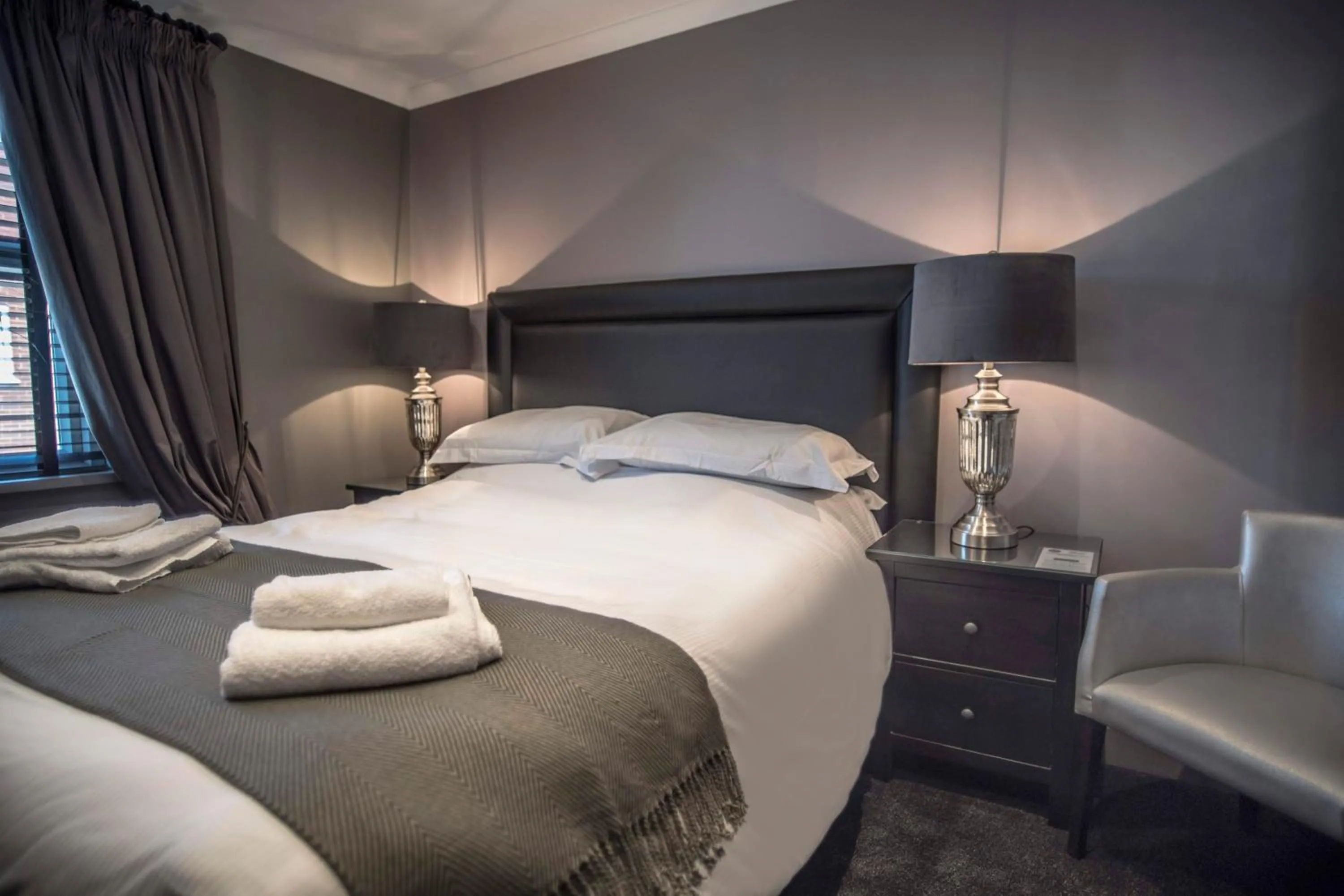 Bedroom, Bed in N'ista Boutique Rooms Birkdale, Southport