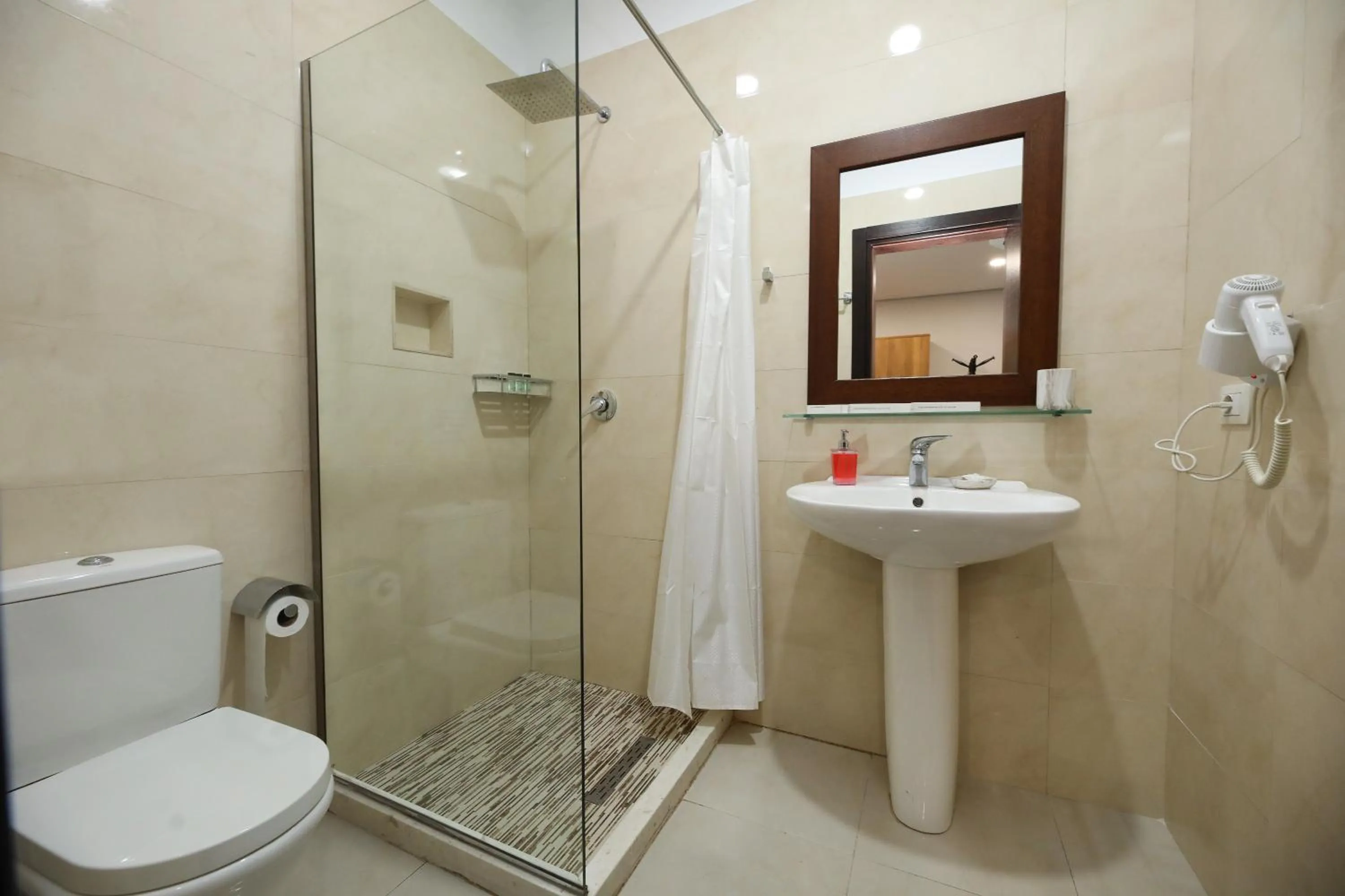 Shower in Hotel Salvadore