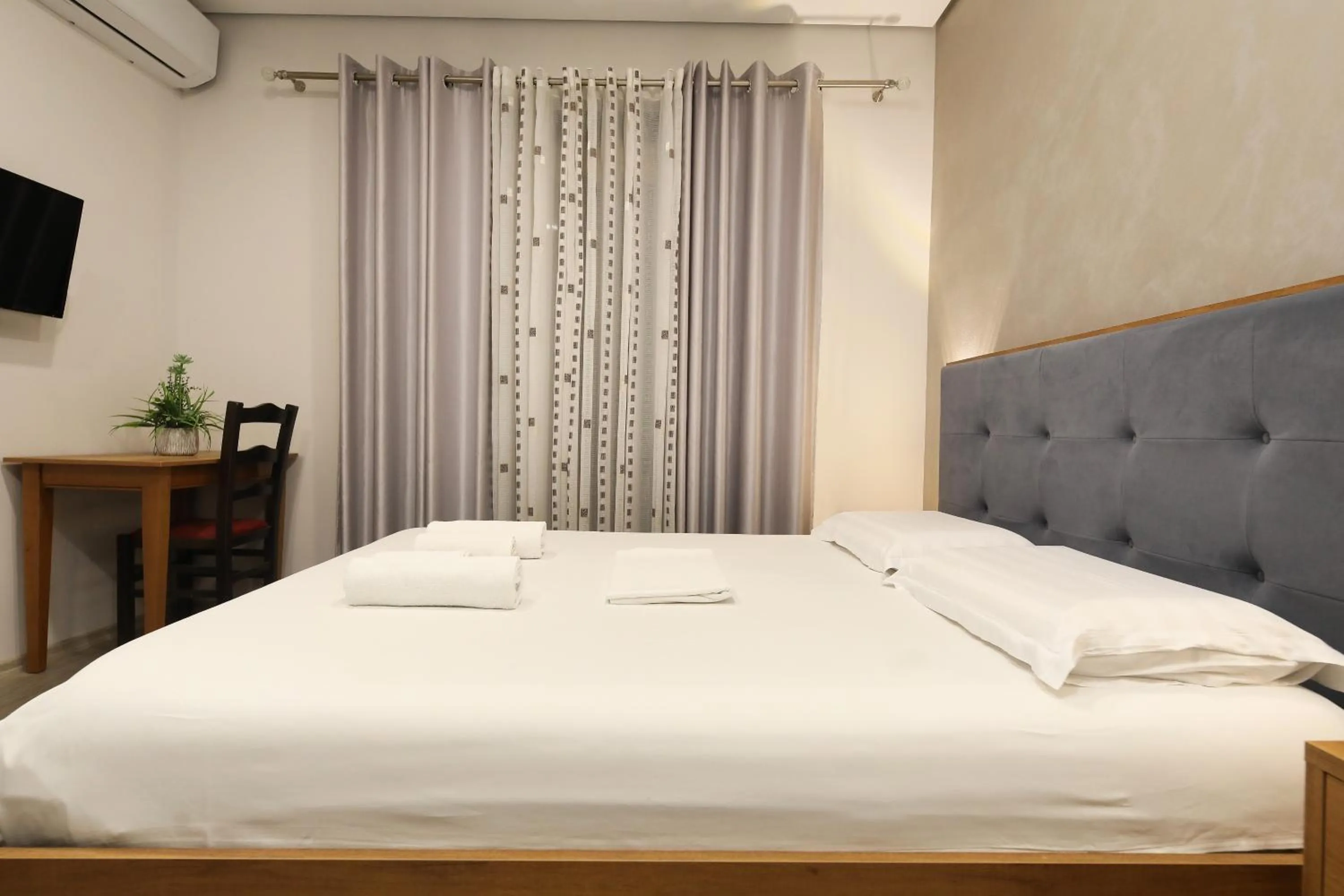 Bed in Hotel Salvadore