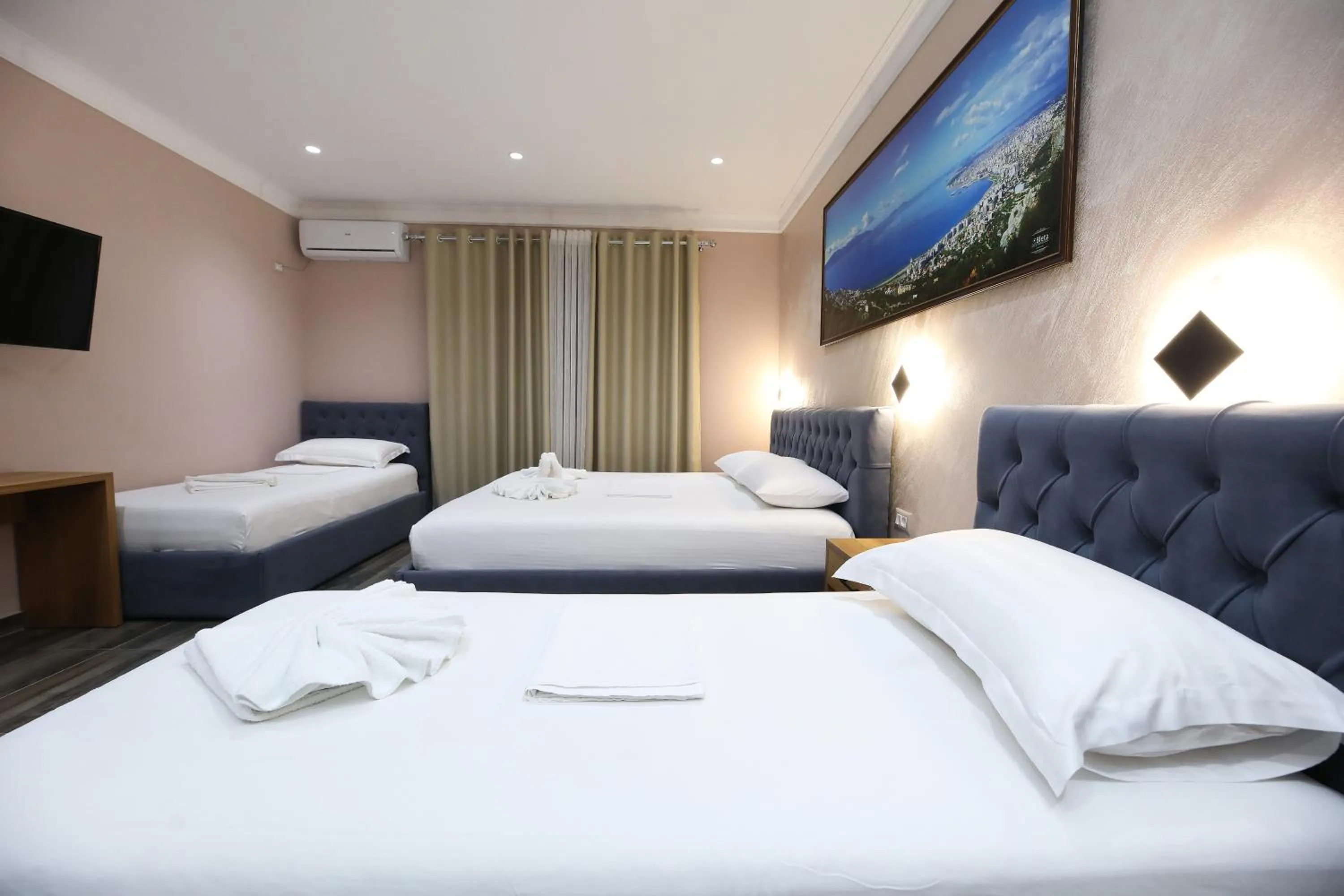 Bed in Hotel Salvadore