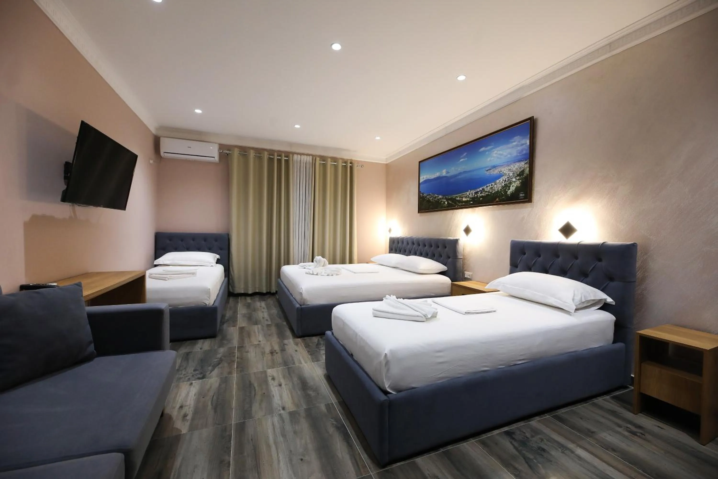 Bed in Hotel Salvadore