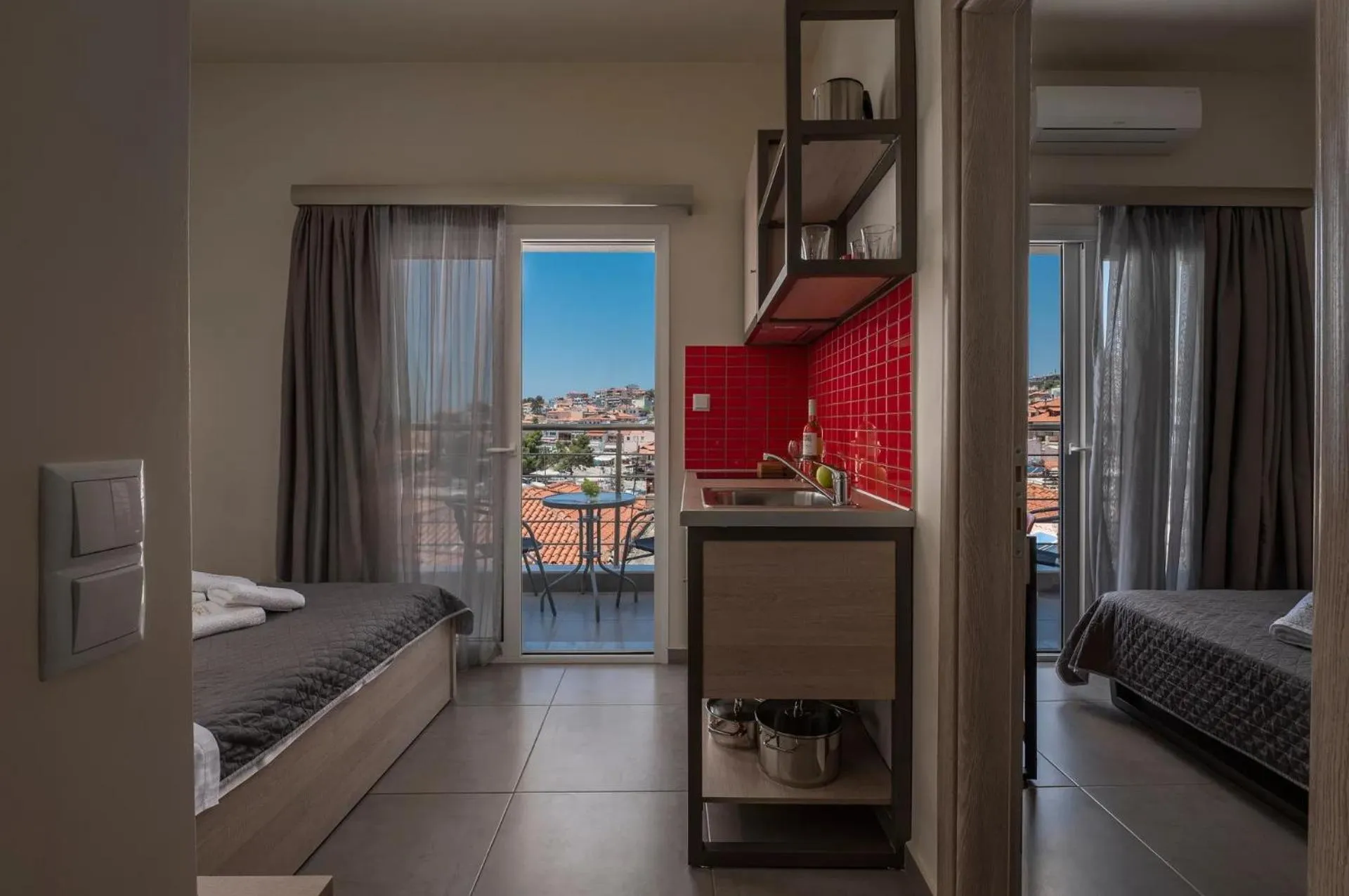 Bed in Sunshine Apartments