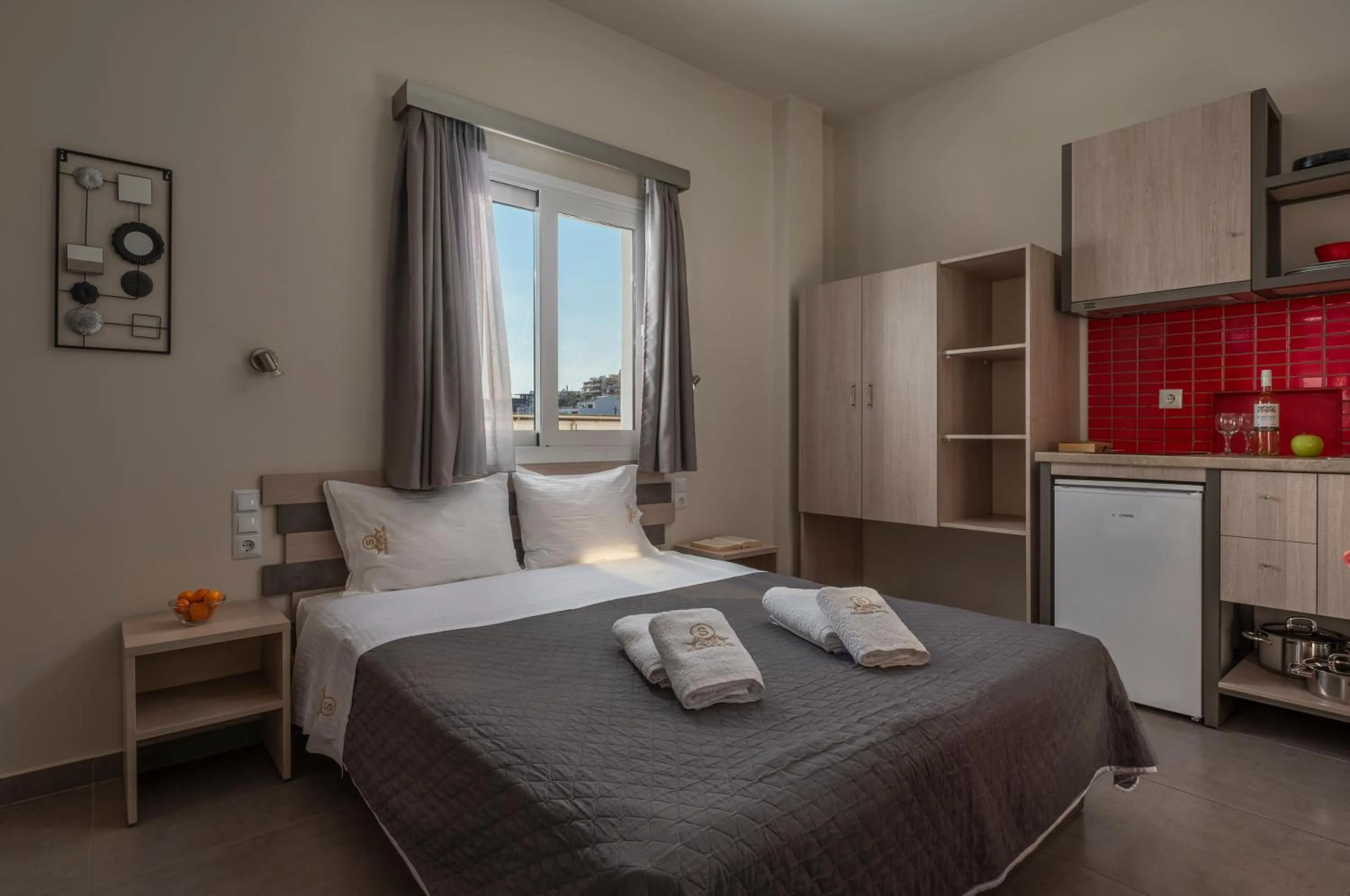 Bed in Sunshine Apartments