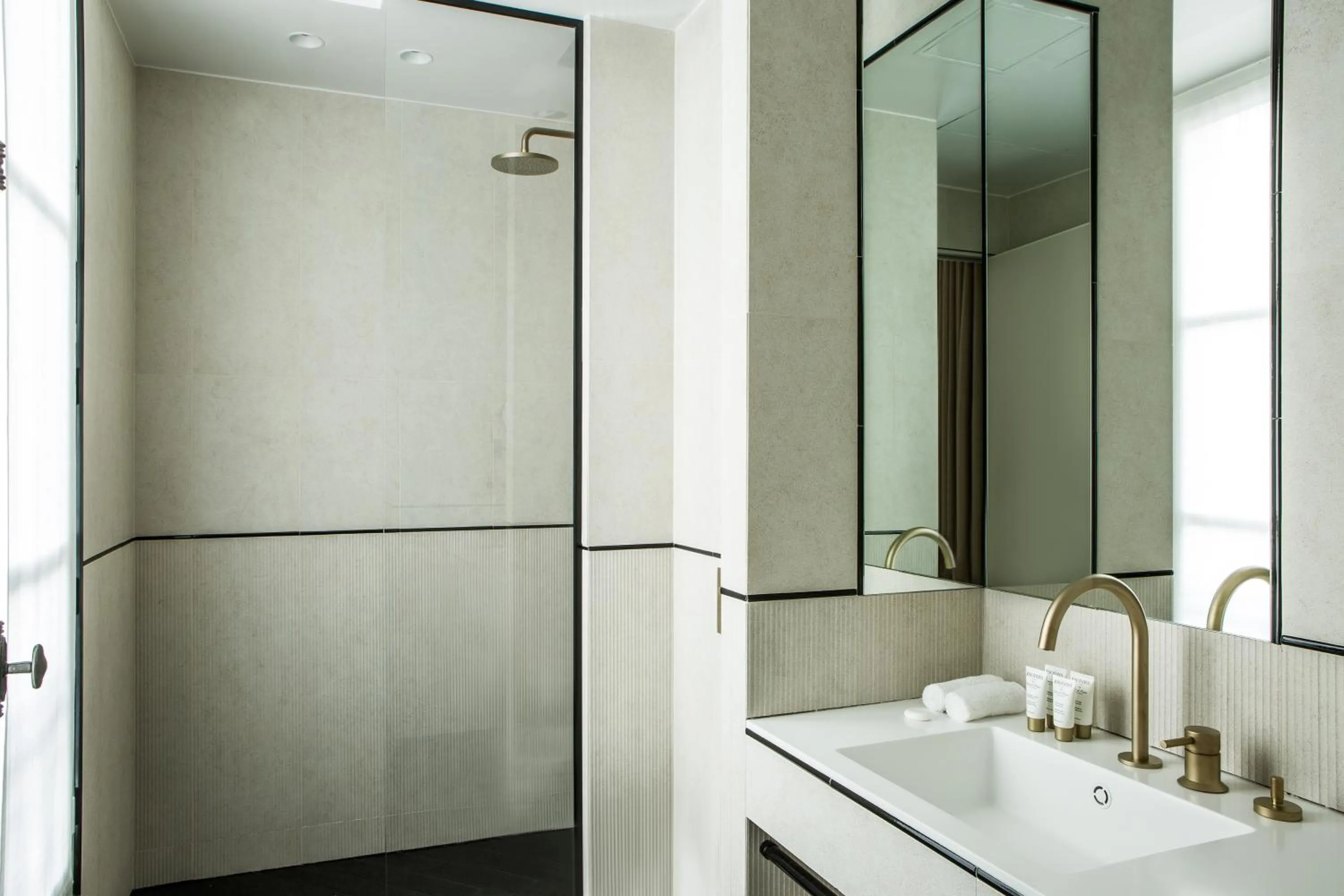 Bathroom in Maison Armance - Esprit de France