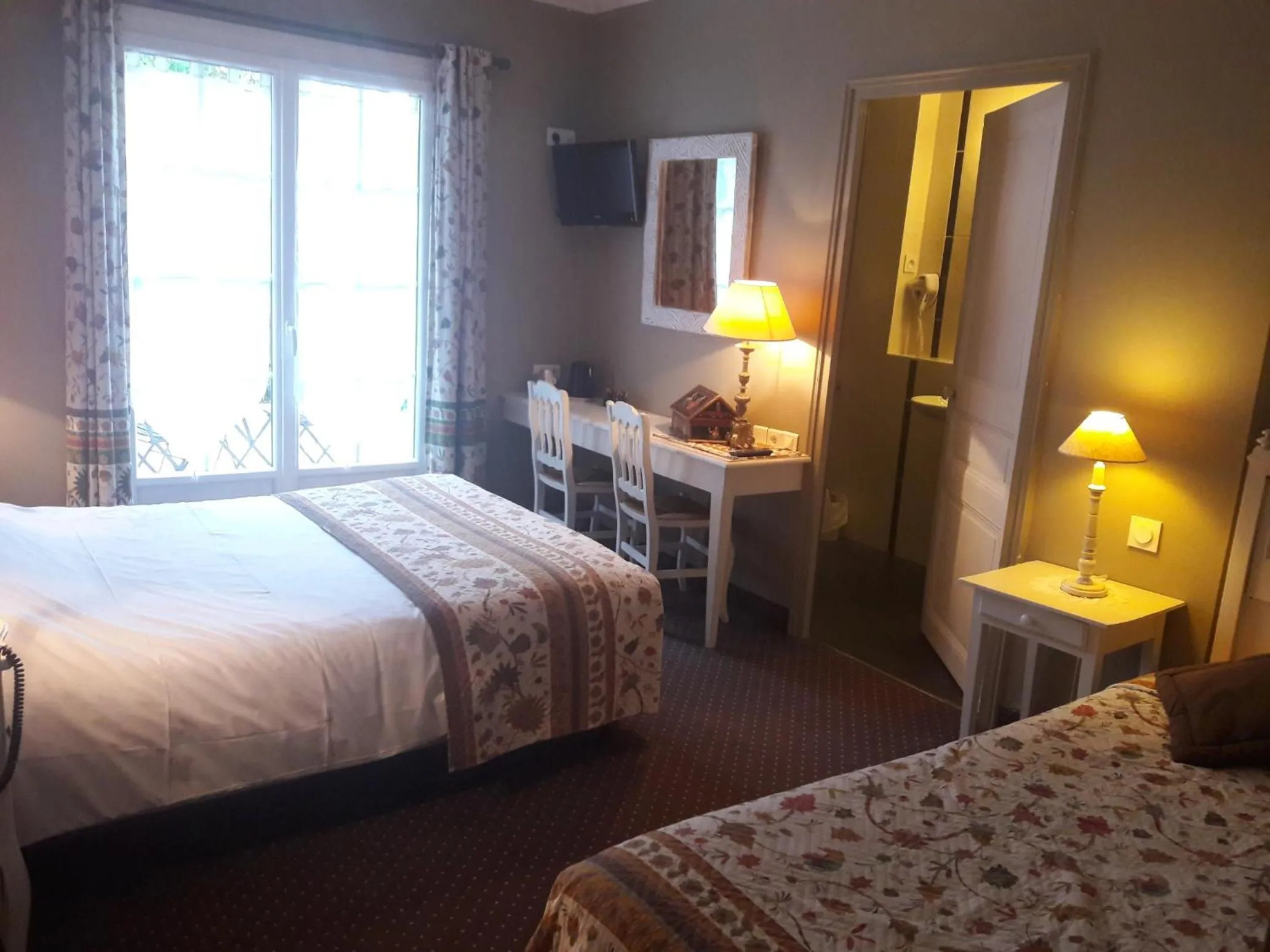 Bed in Le Manoir de l'antiquité