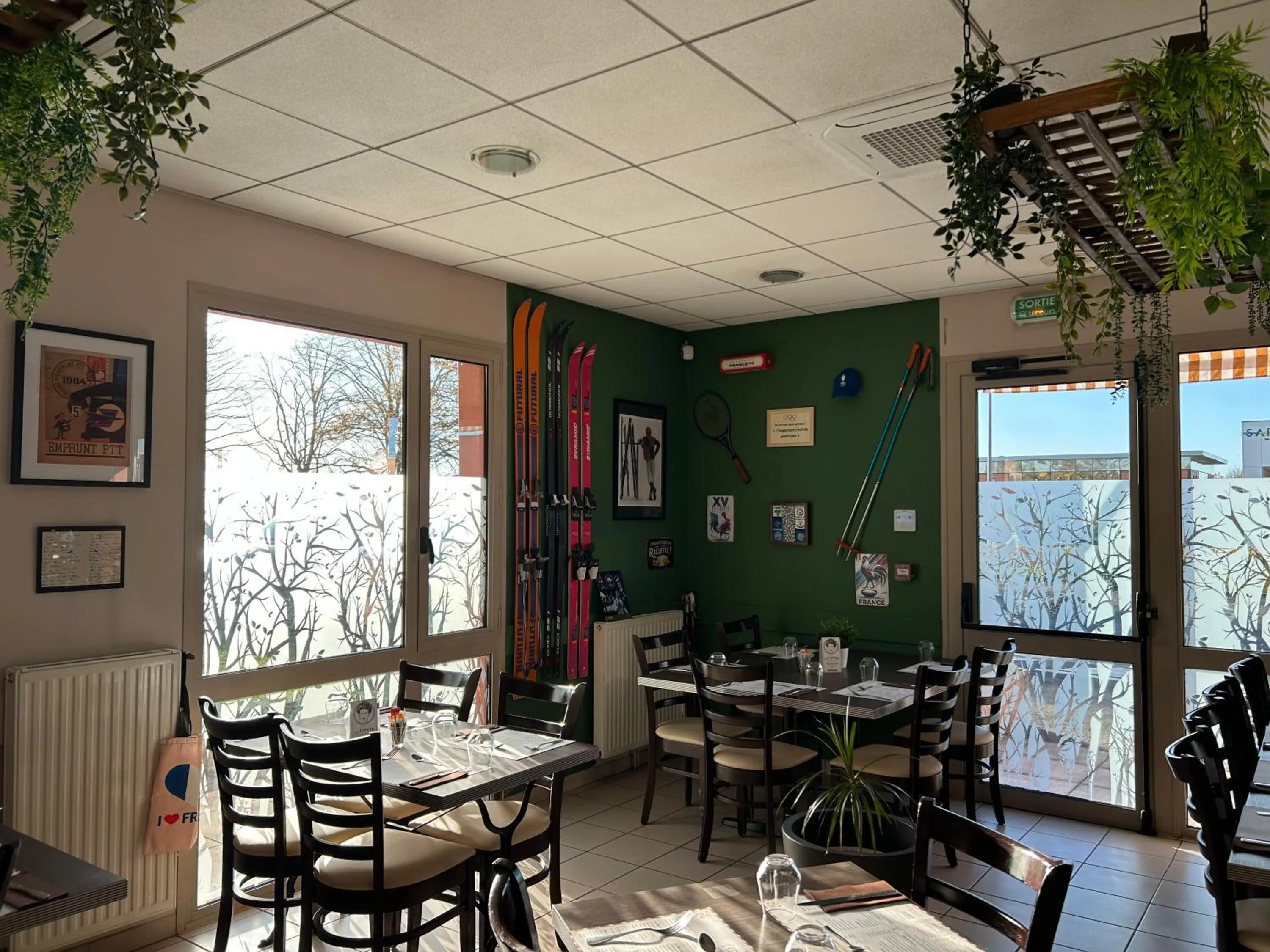 Brit Hotel Reims La Pompelle