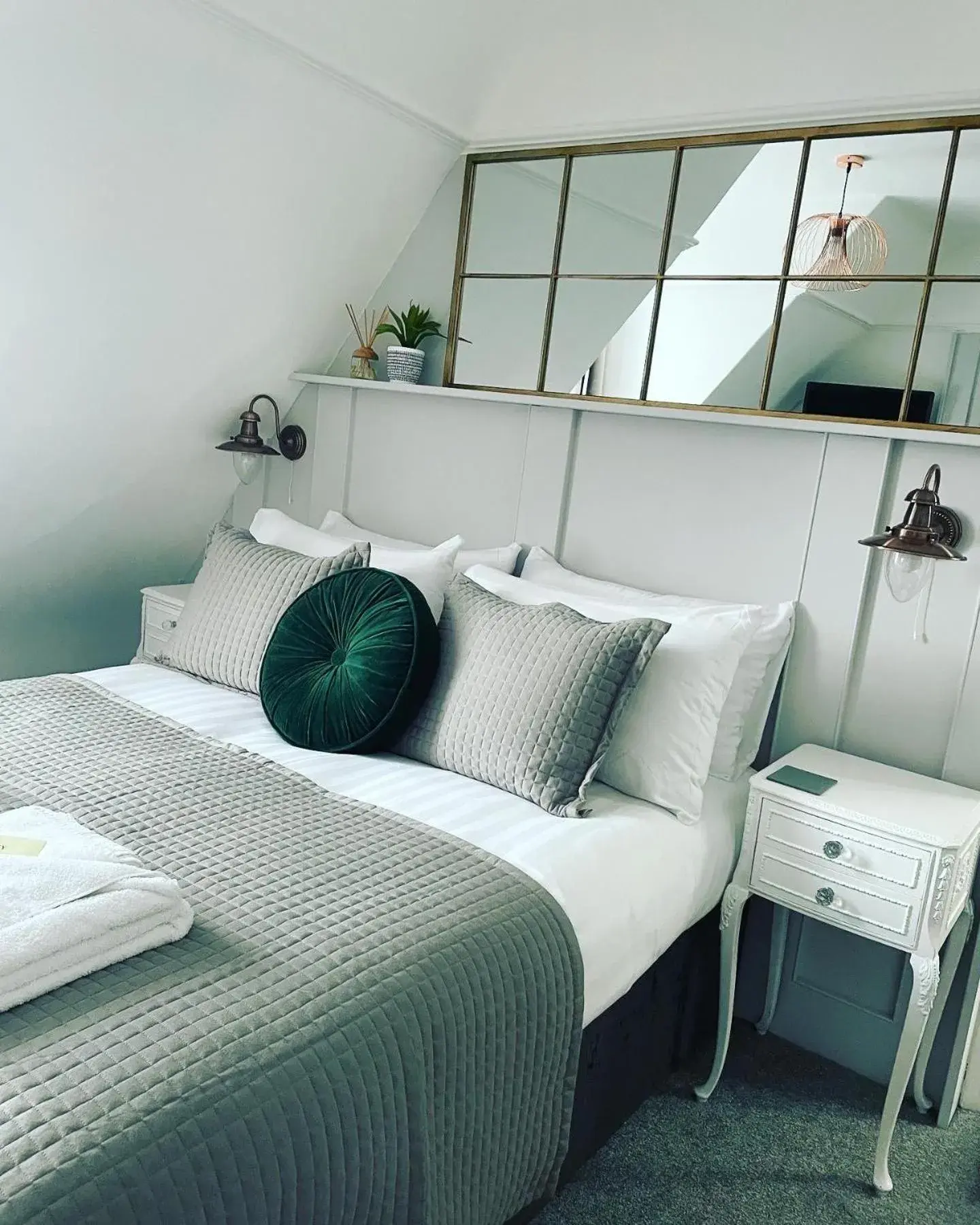 Double Room with Private Bathroom in The Limes Double Room with Private Bathroom in The Limes