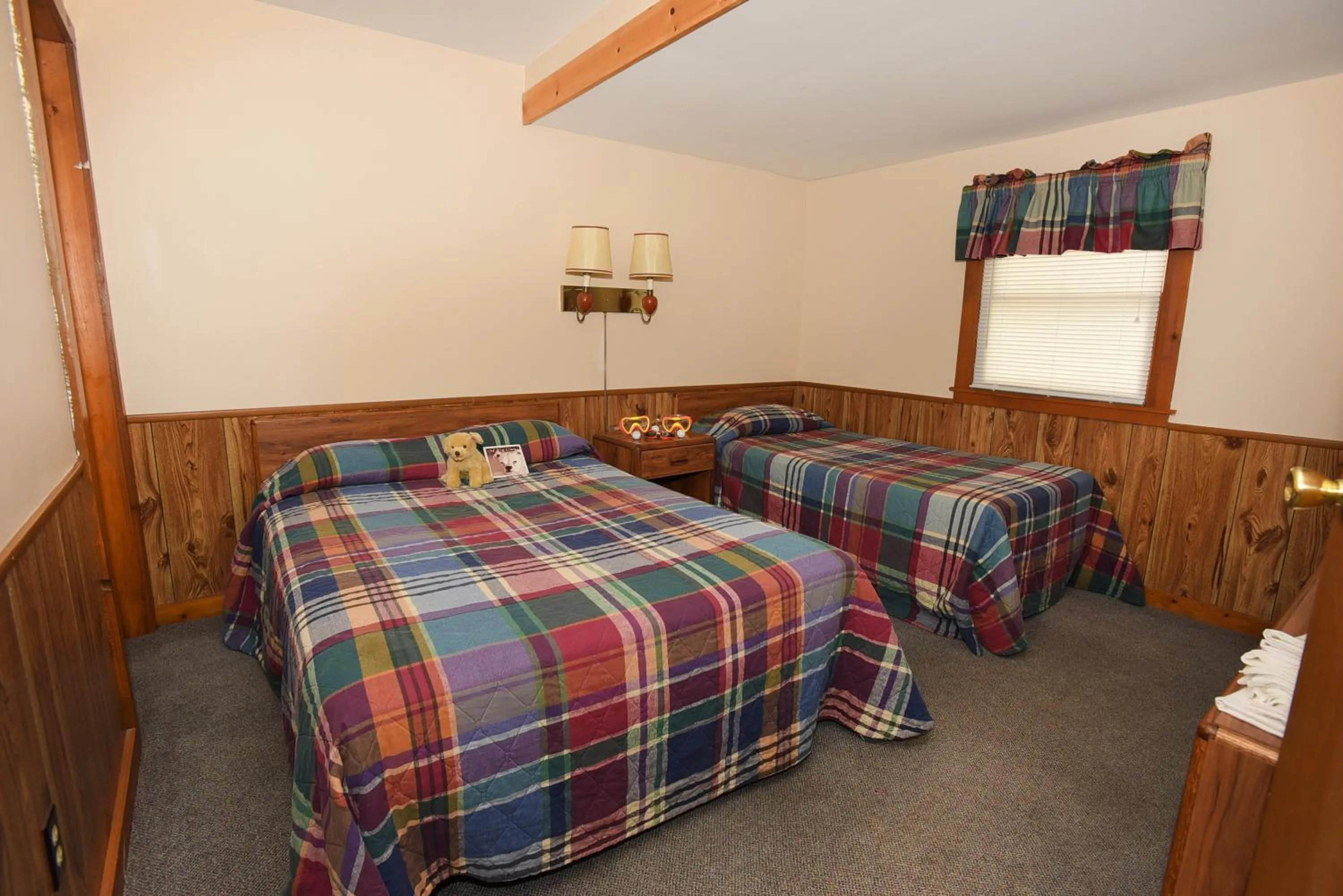 Day, Bed in Lincoln Log Colony