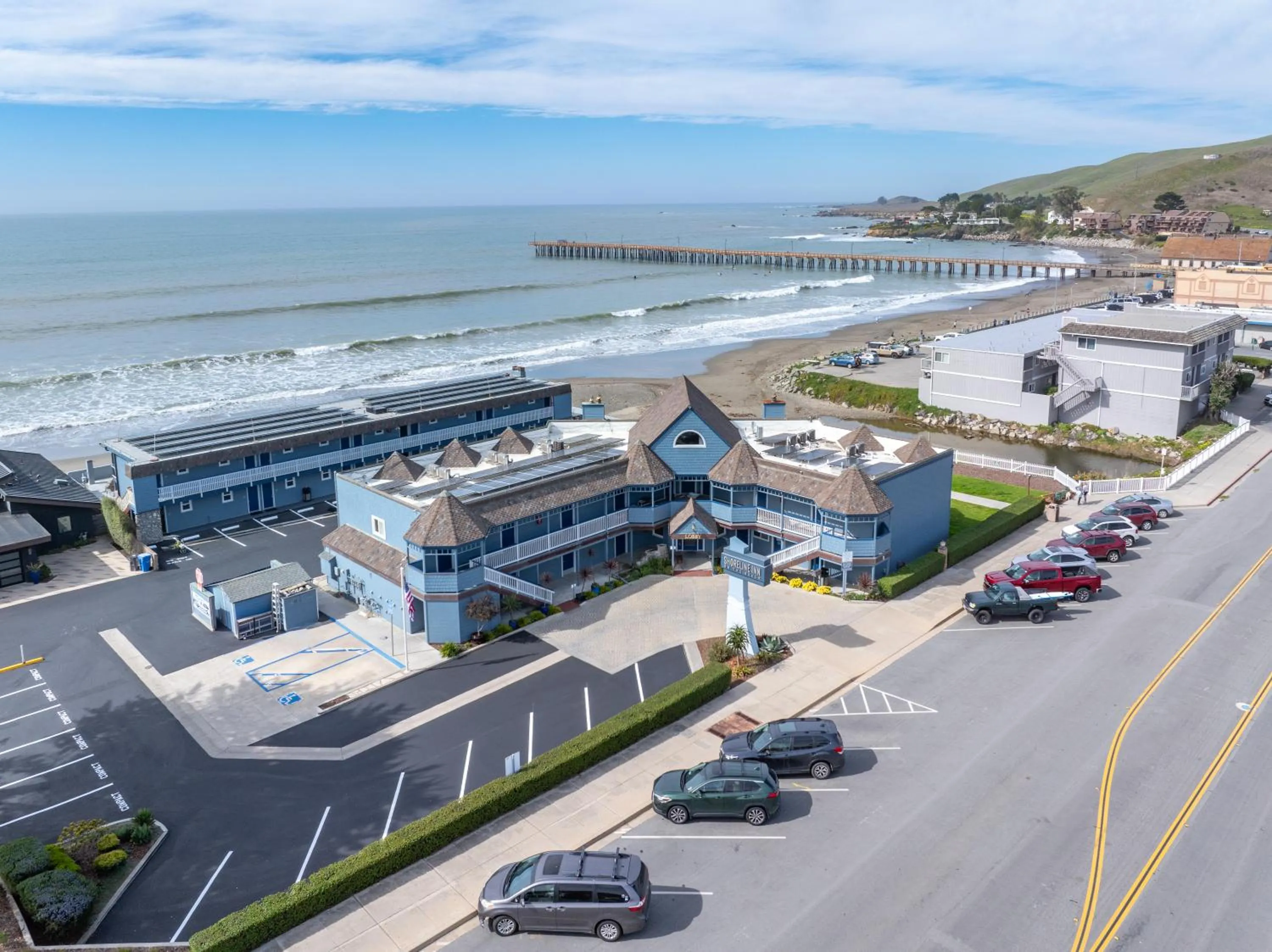 Property building in Shoreline Inn...on the beach