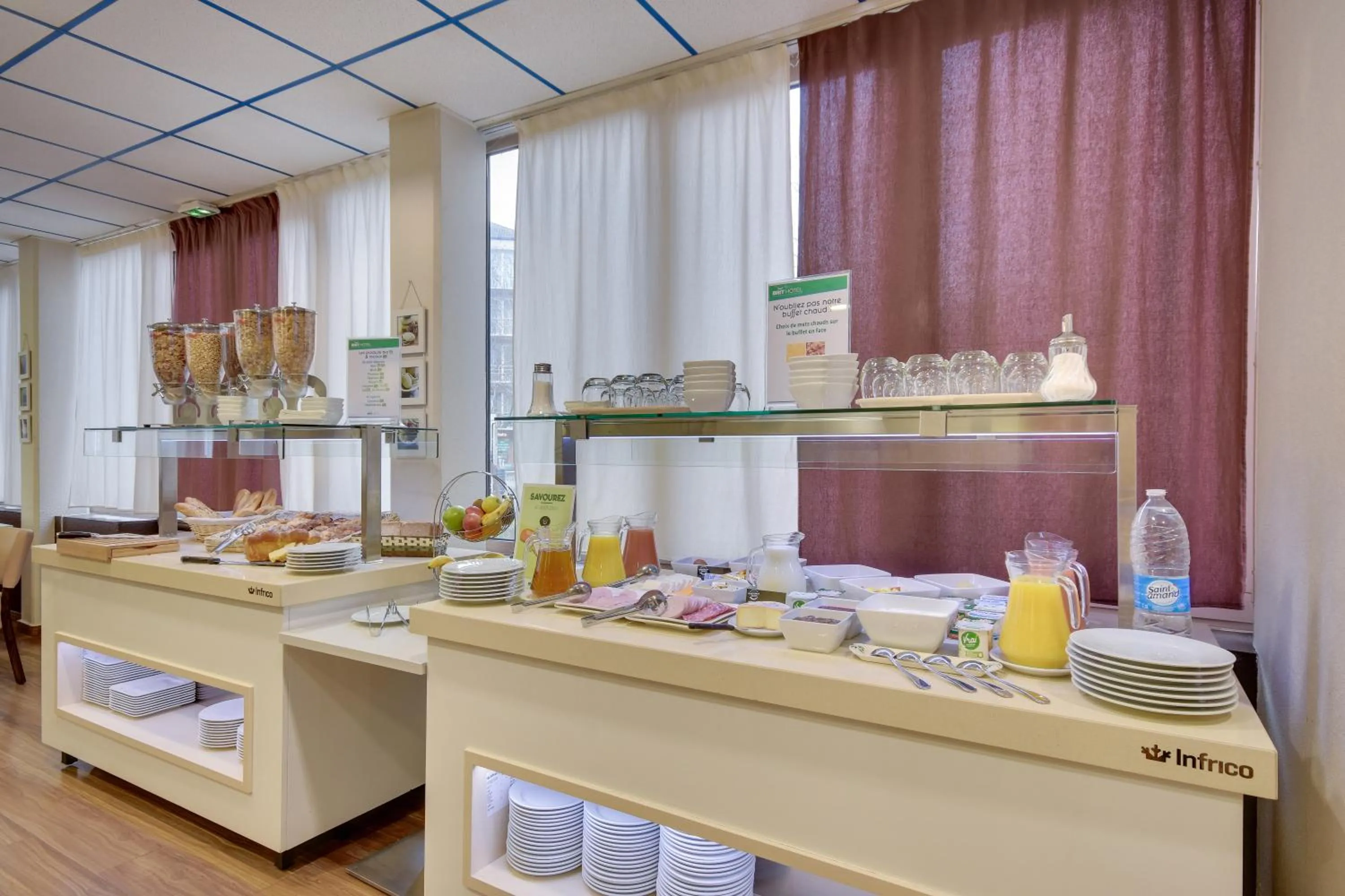 Buffet breakfast in Brit Hotel Lille Centre