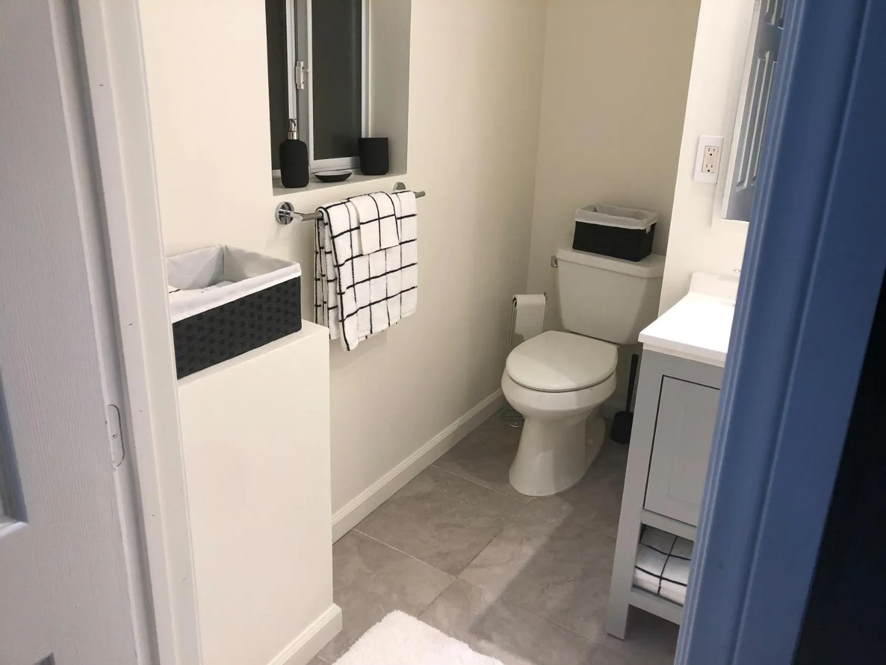 Bathroom in VacaStay on Scandia Way