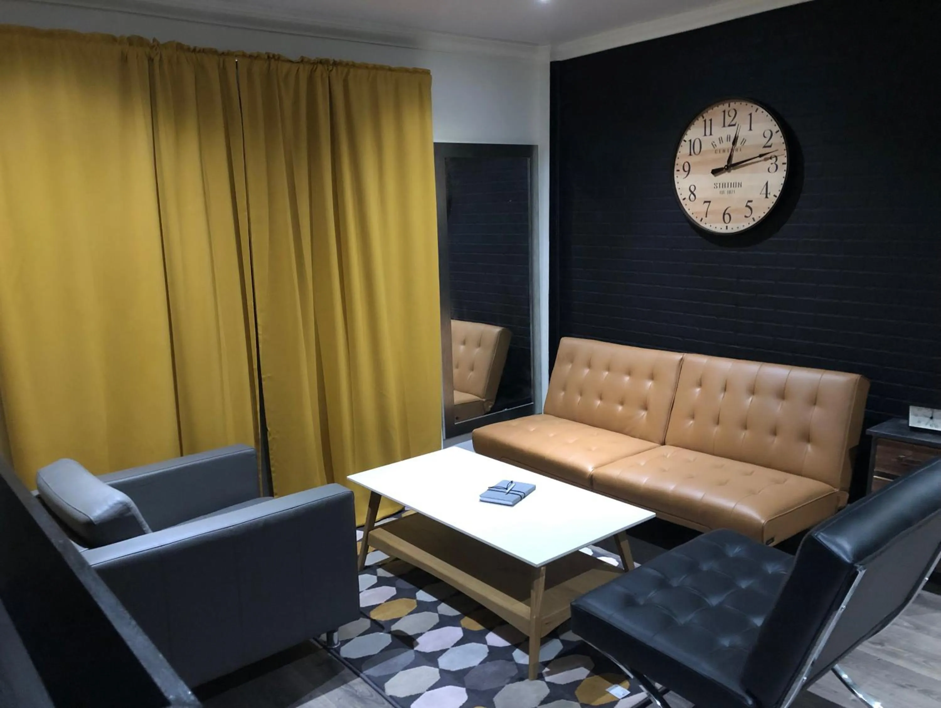 Living room in VacaStay on Scandia Way